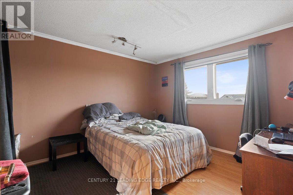 17 Morris Drive, Belleville, Ontario  K8P 5B2 - Photo 16 - X12143801