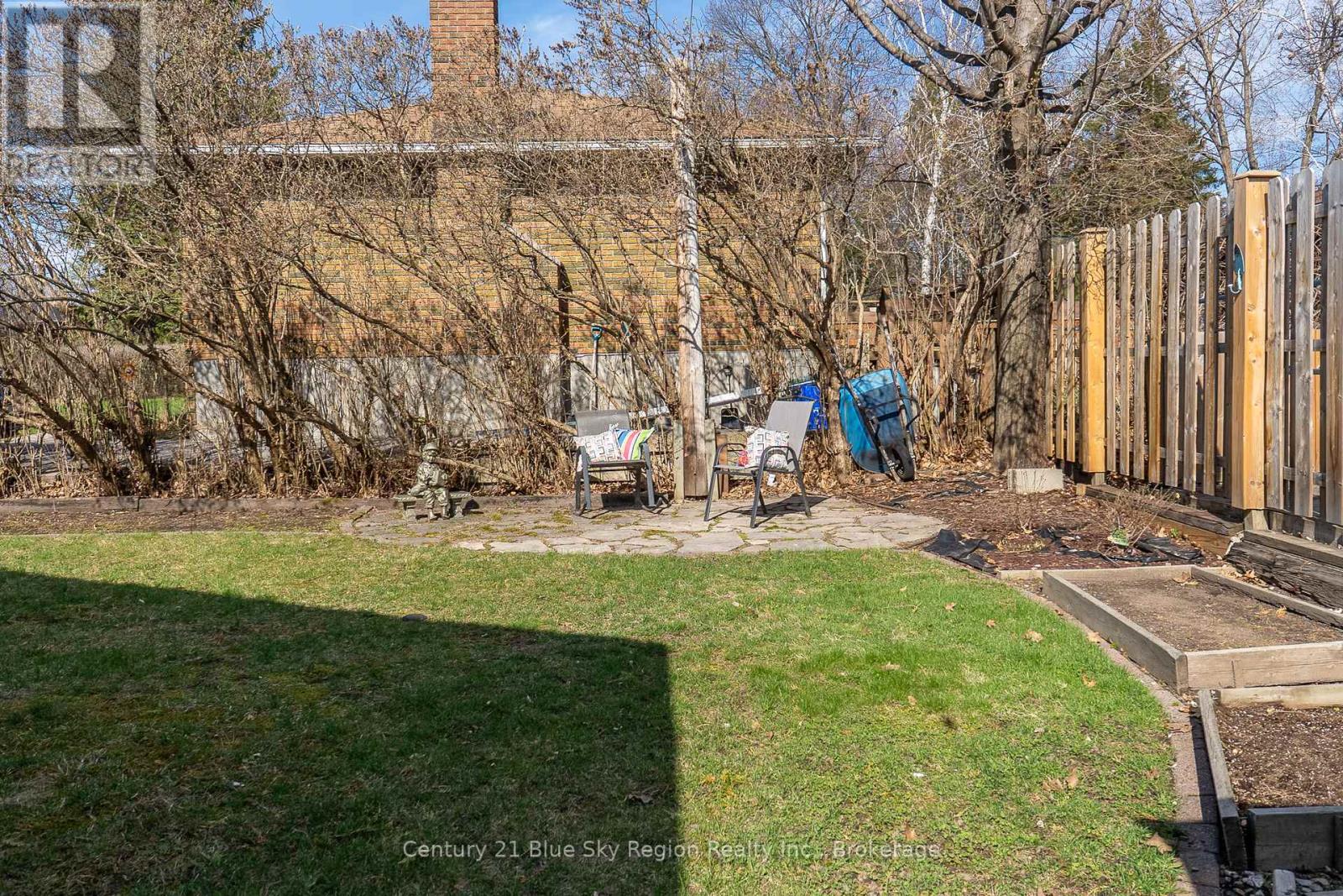 160 Carlo Crescent, North Bay (Widdifield), Ontario  P1B 8B1 - Photo 8 - X12143937