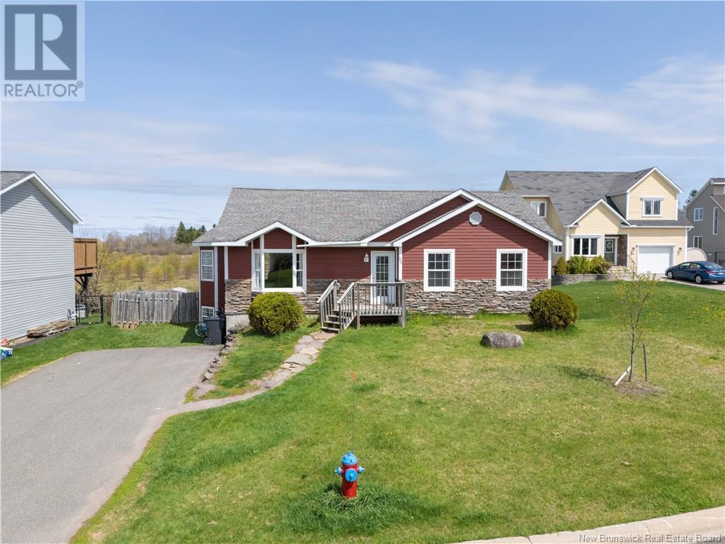 Property at 33 Hallihan Drive image 3