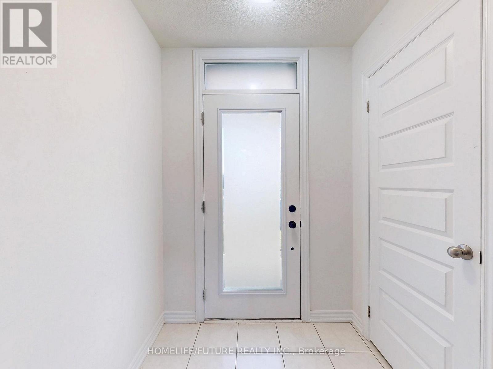 954 Kicking Horse Path, Oshawa, Ontario  L1J 0B4 - Photo 5 - E12140413
