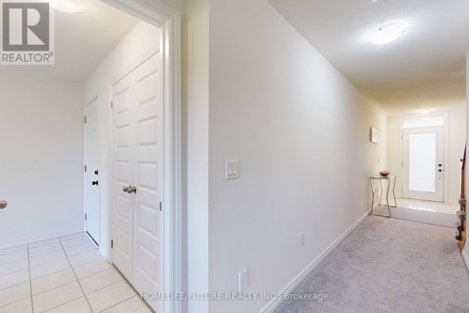 954 Kicking Horse Path, Oshawa, Ontario  L1J 0B4 - Photo 6 - E12140413