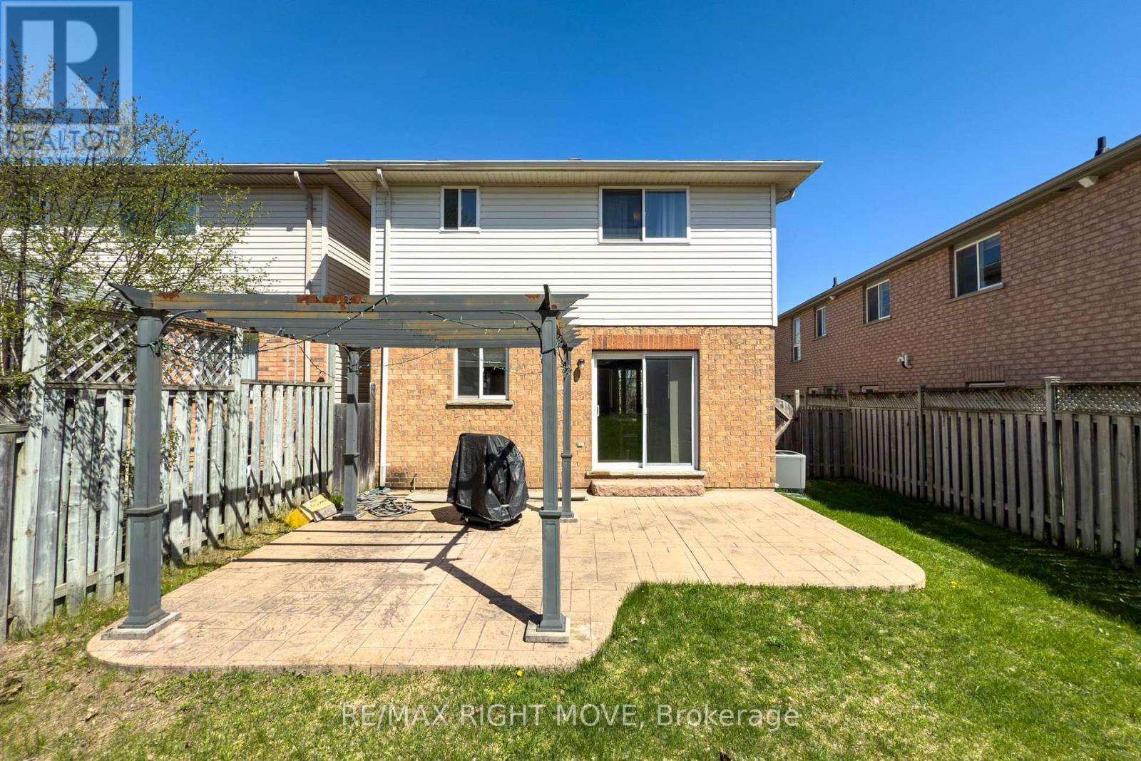 Property at 147 JULIA CRESCENT image 5