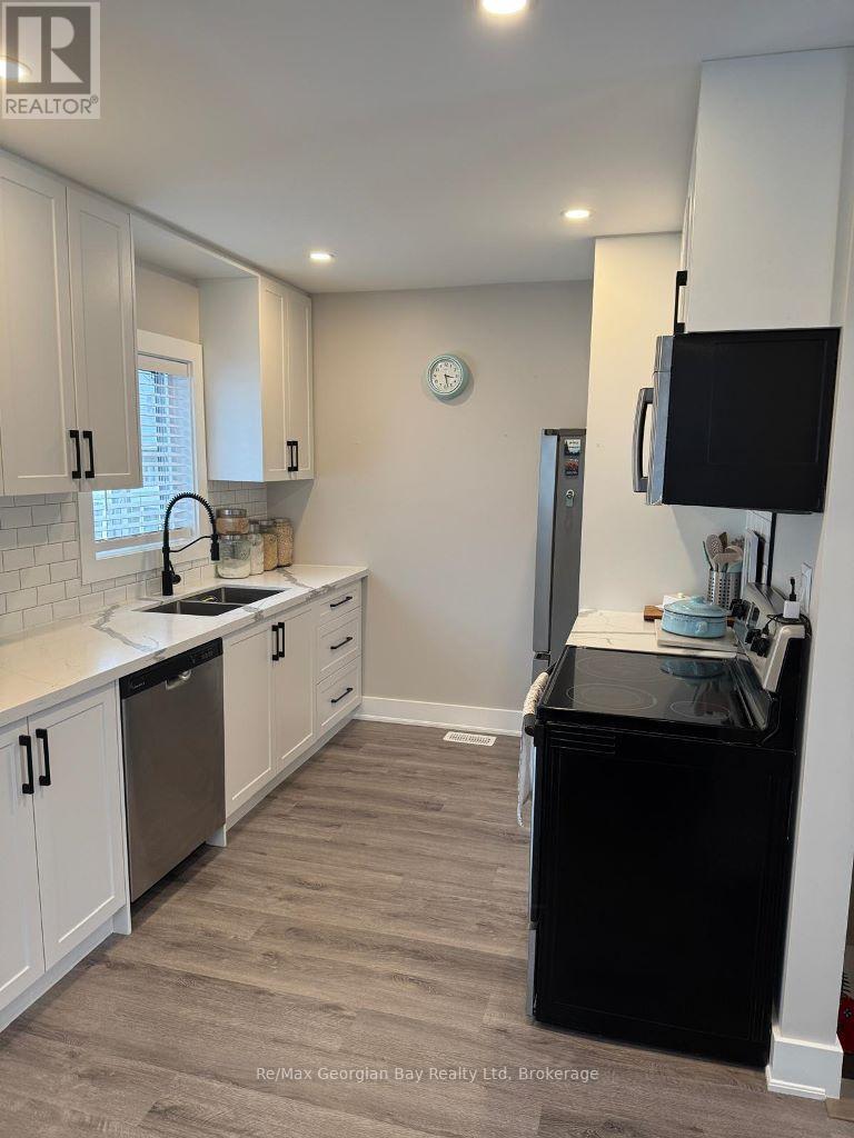 Property at 334 ROSE CRESCENT image 3
