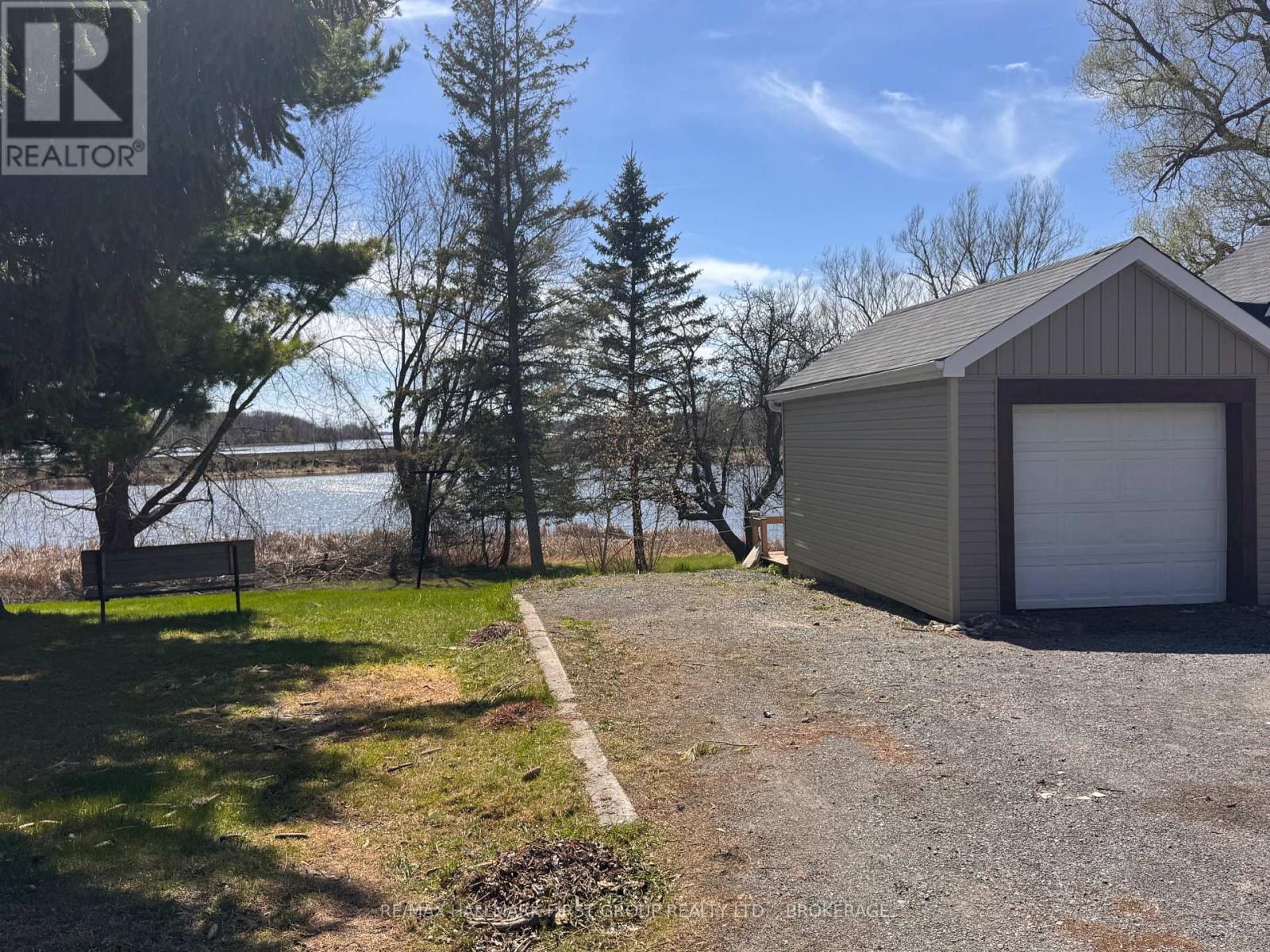Property at 757 HILLVIEW ROAD image 1