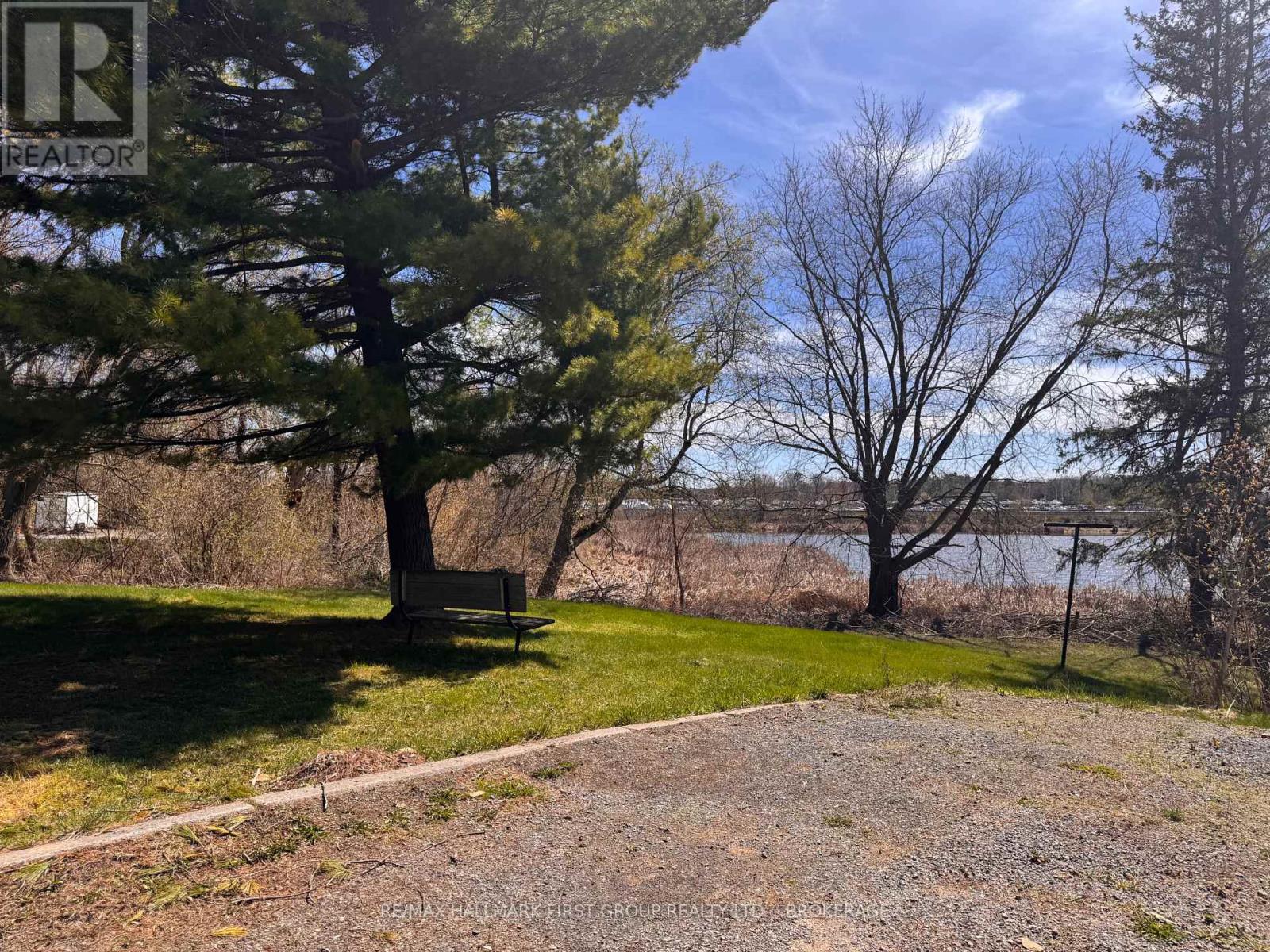 Property at 757 HILLVIEW ROAD image 4