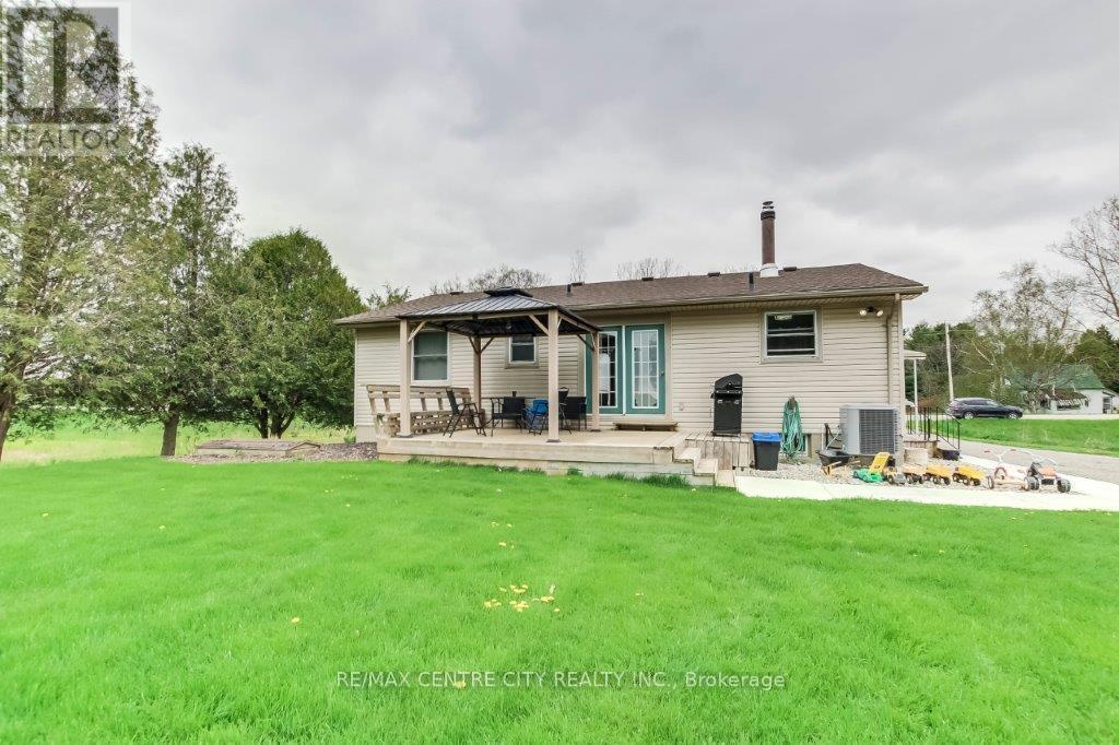 44287 Sparta Line, Central Elgin, Ontario  N5P 3S8 - Photo 24 - X12138099