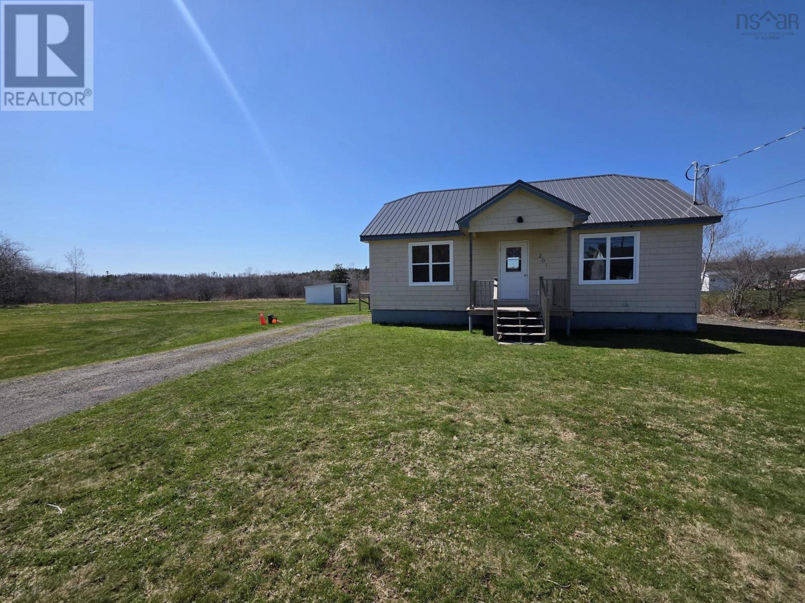 Property at 201 Flat Iron Road image 2