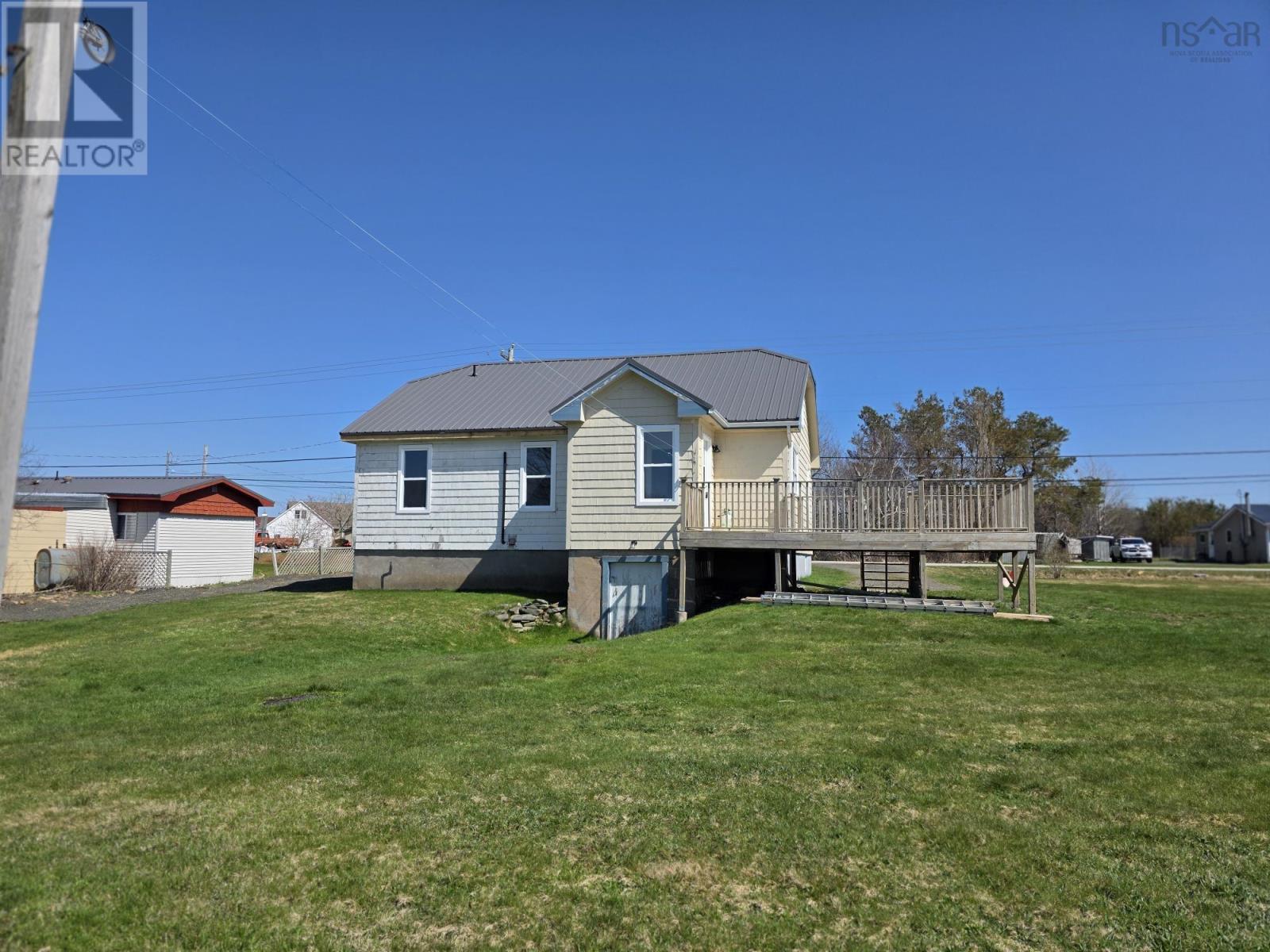 Property at 201 Flat Iron Road image 5