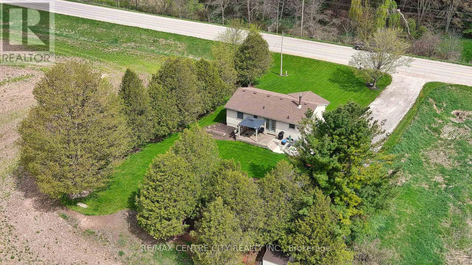44287 Sparta Line, Central Elgin, Ontario  N5P 3S8 - Photo 28 - X12138099