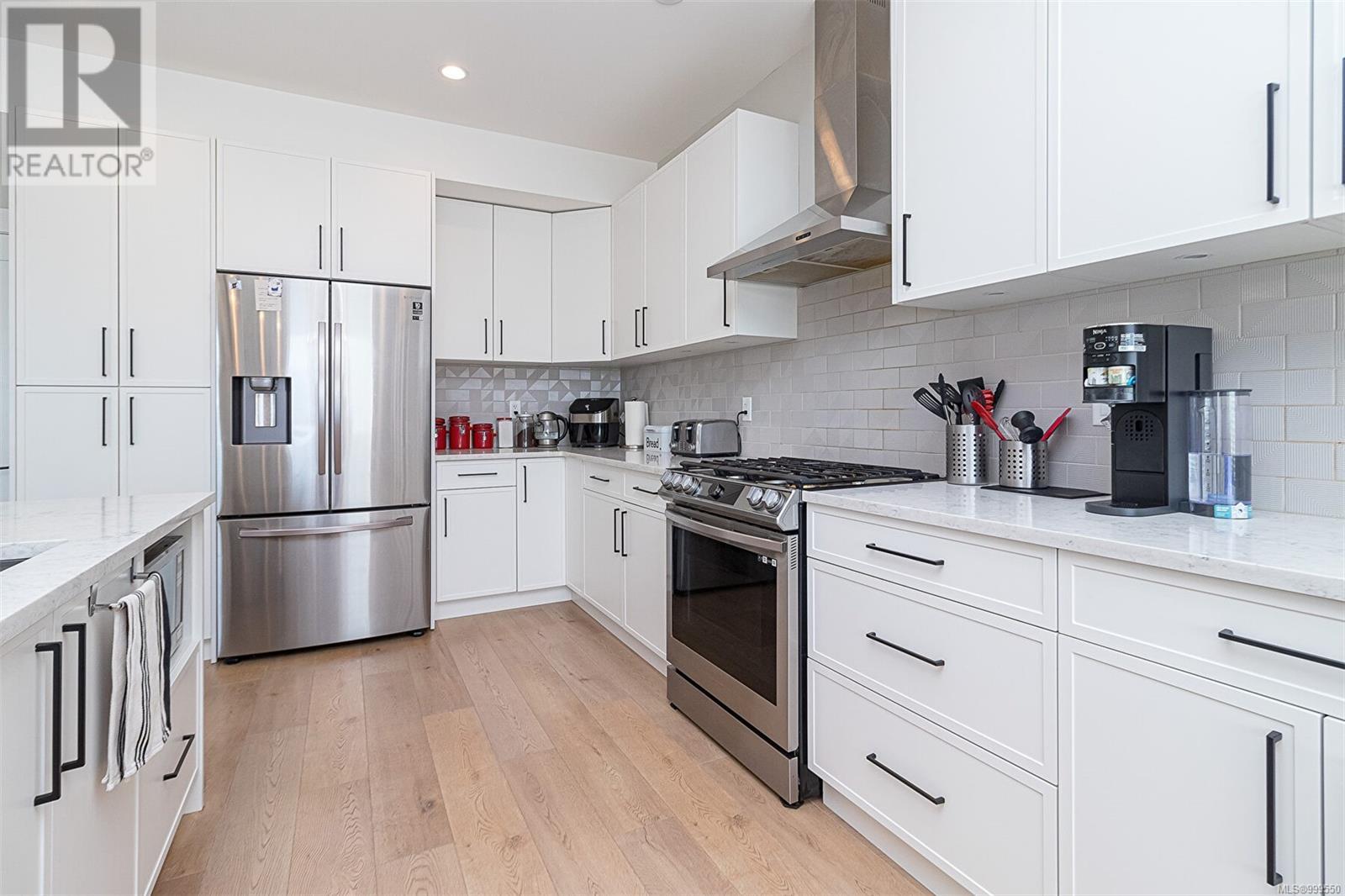 Property at 1307 Flint Ave image 5