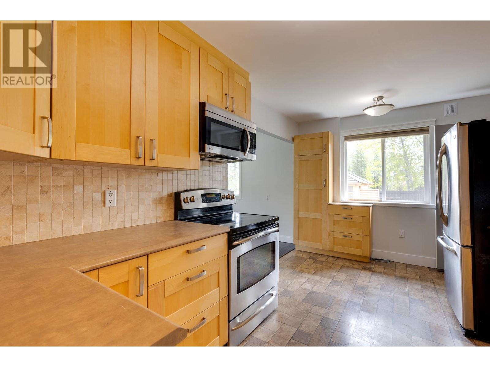 5956 Trent Drive, Prince George, British Columbia  V2N 2G3 - Photo 9 - R3001782