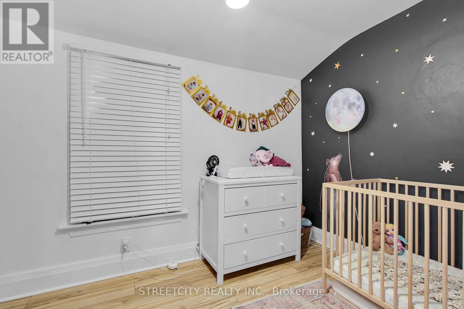 85 Springbank Drive, London South (South F), Ontario  N6J 1E5 - Photo 24 - X12144059