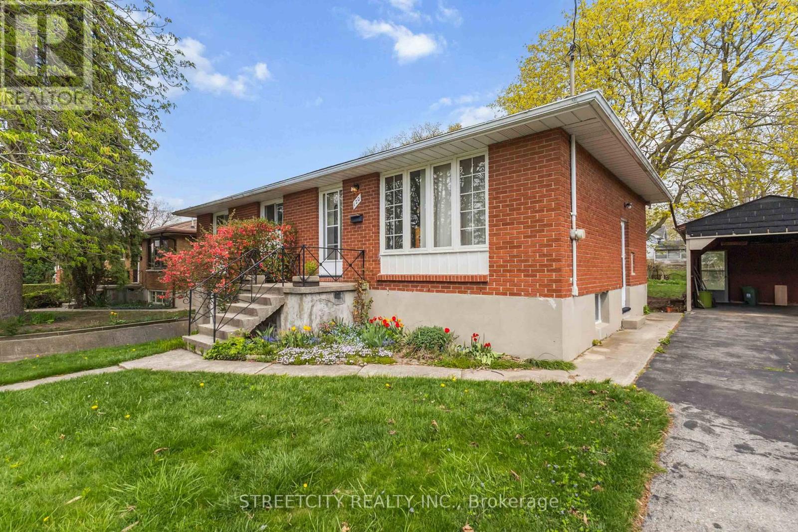 120 Lyman Street, London East (East C), Ontario  N5Y 1M8 - Photo 5 - X12144095
