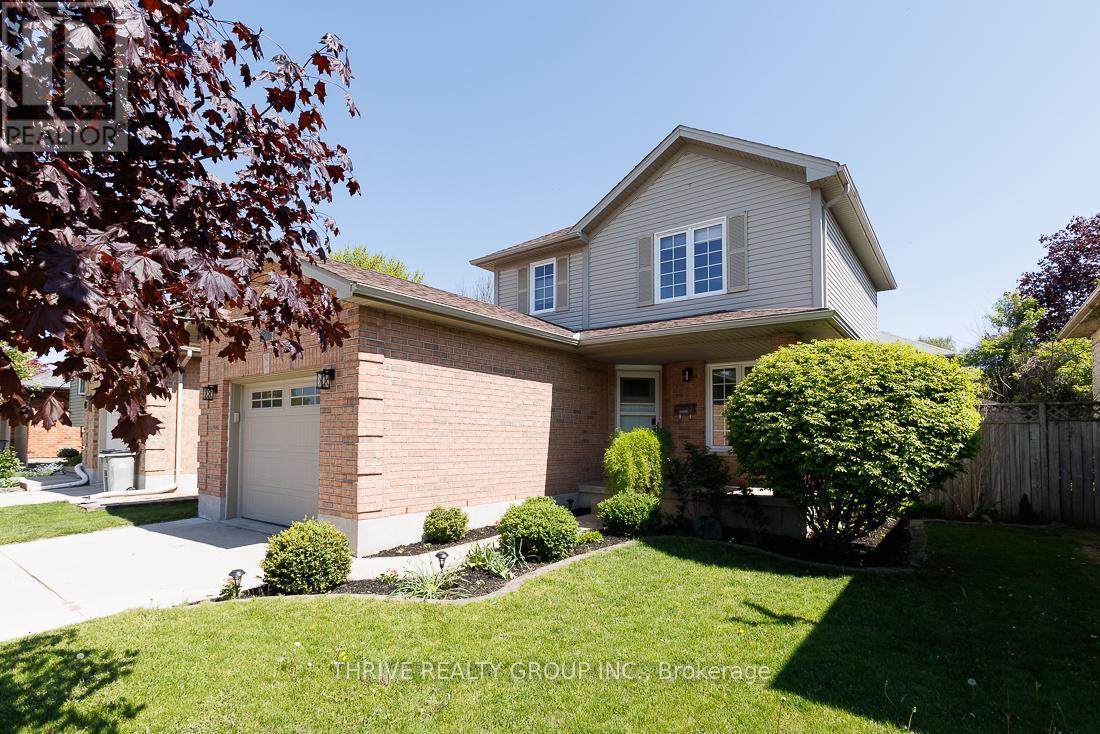 Property at 50 MOFFATT LANE image 2