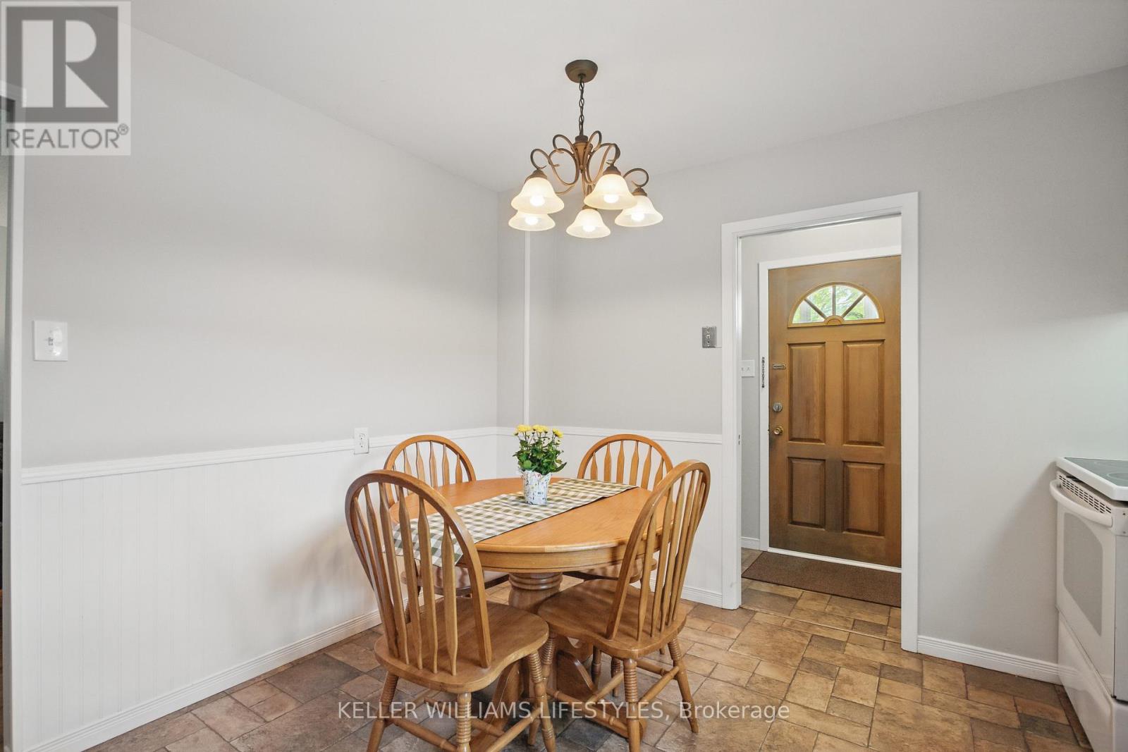 41 Manor Road, St. Thomas, Ontario  N5R 4Z4 - Photo 12 - X12144119