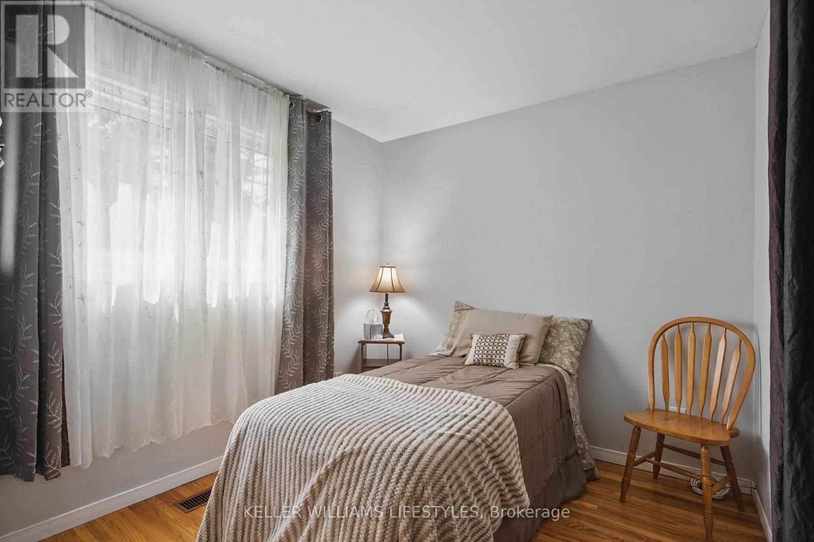 41 Manor Road, St. Thomas, Ontario  N5R 4Z4 - Photo 15 - X12144119