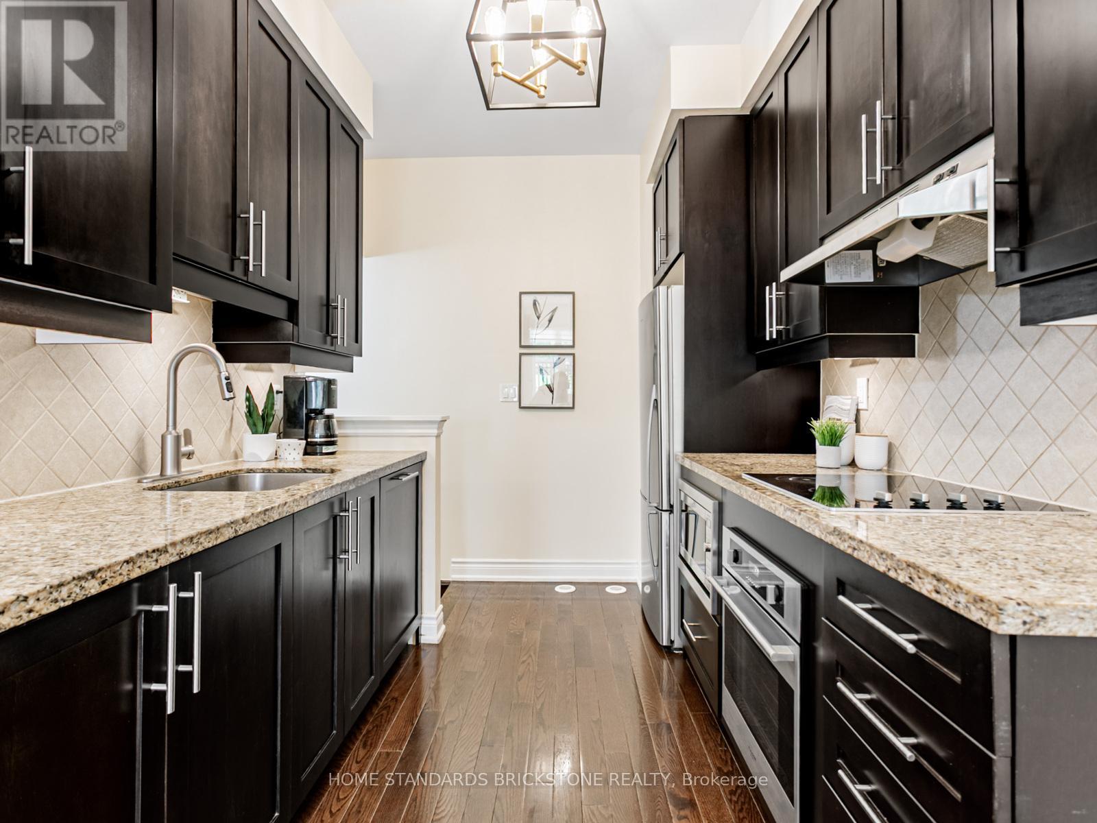 7 - 10 Hargrave Lane, Toronto, Ontario  M4N 0A4 - Photo 11 - C12143989