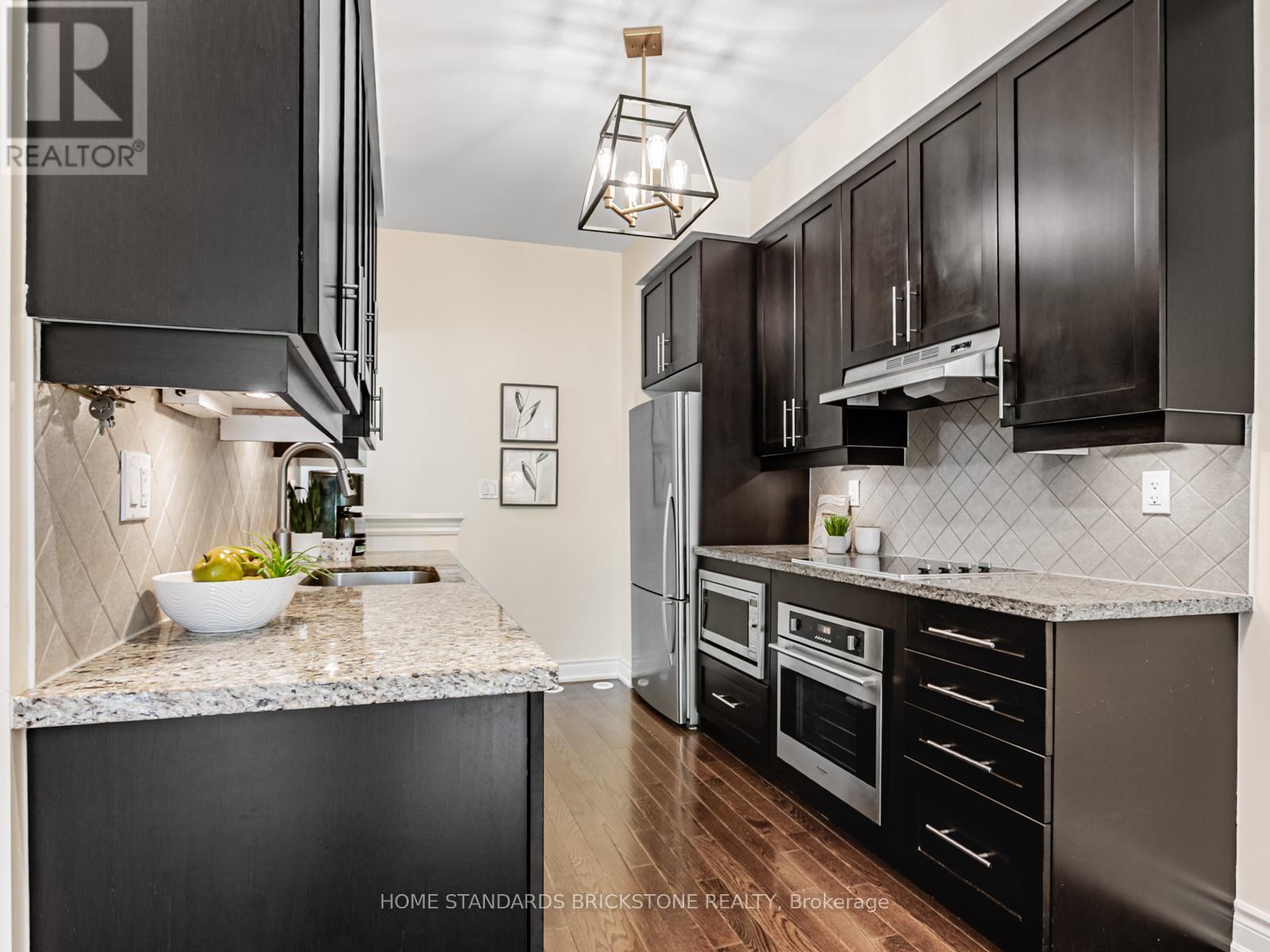 7 - 10 Hargrave Lane, Toronto, Ontario  M4N 0A4 - Photo 12 - C12143989
