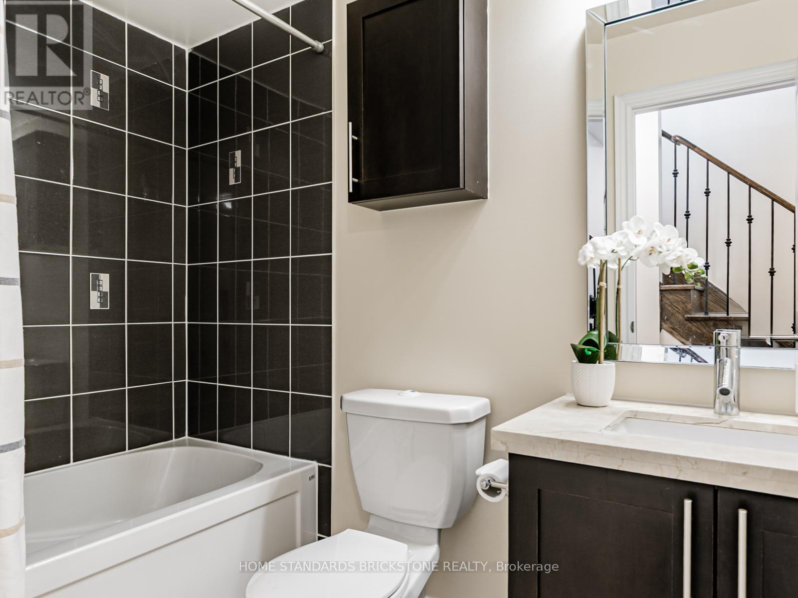 7 - 10 Hargrave Lane, Toronto, Ontario  M4N 0A4 - Photo 21 - C12143989