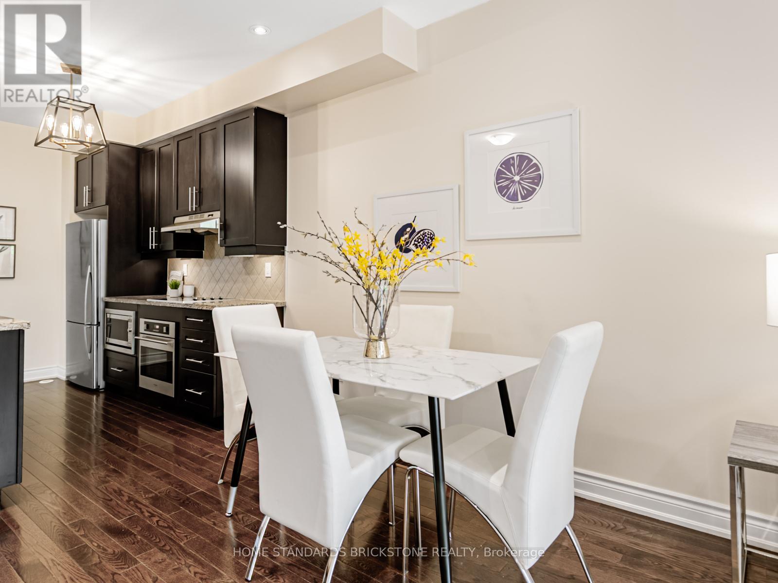7 - 10 Hargrave Lane, Toronto, Ontario  M4N 0A4 - Photo 9 - C12143989