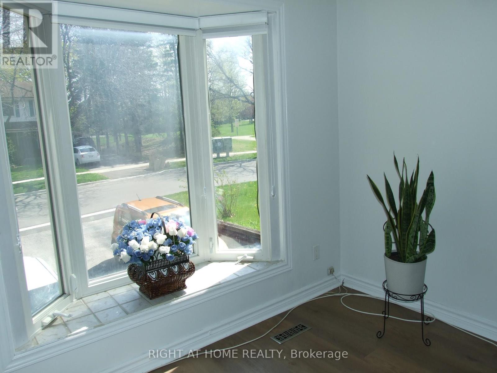 Property at 53 RENFIELD CRESCENT image 3