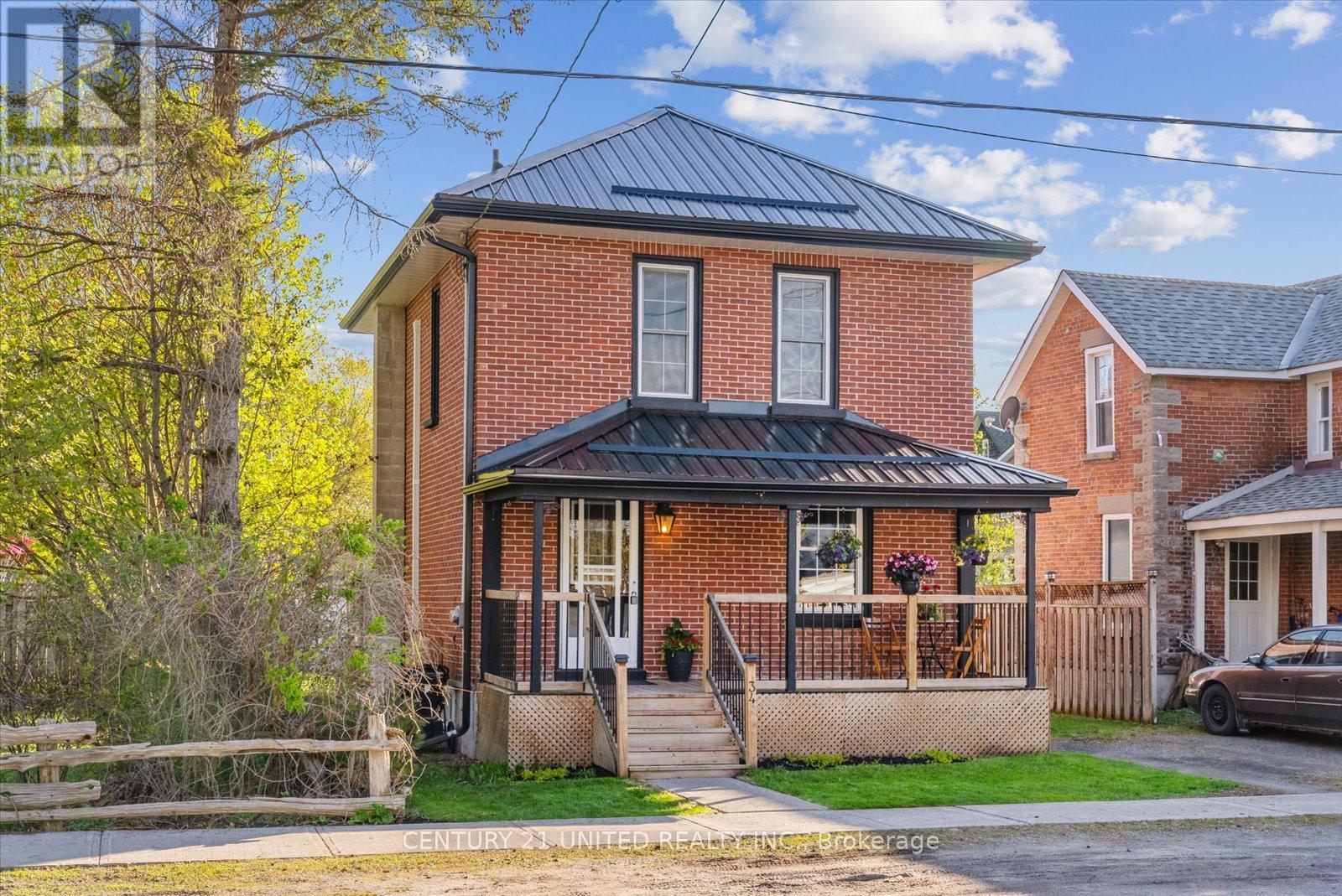 34 Church Avenue, Trent Hills, Ontario  K0L 1L0 - Photo 3 - X12144041