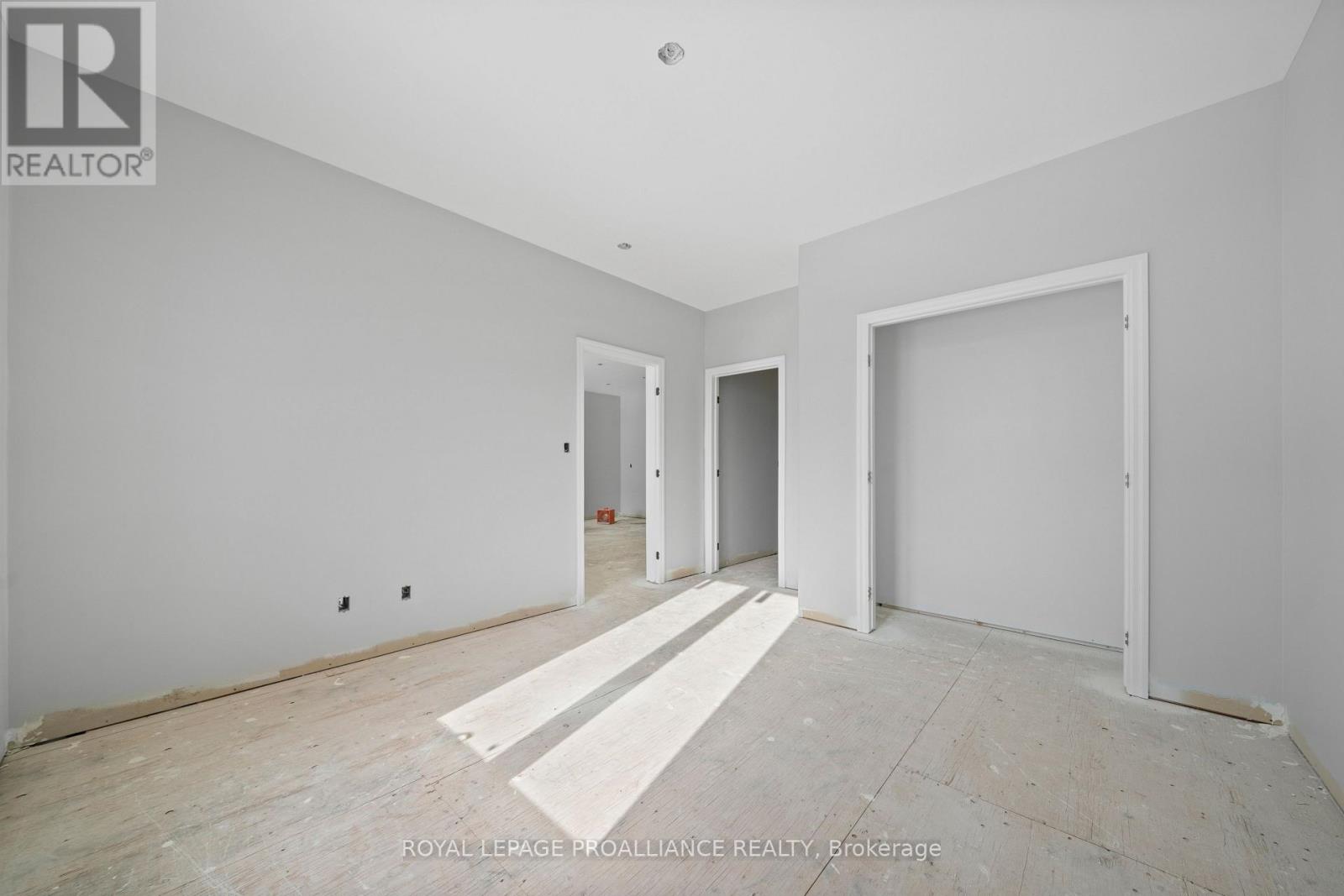 166 Appledene Drive, Quinte West, Ontario  K8V 0K3 - Photo 14 - X12144051