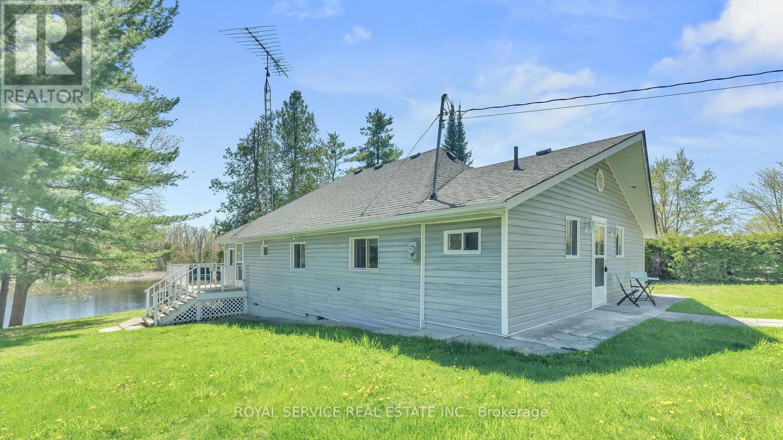 108 Coldstream Road, Kawartha Lakes, Ontario  K0M 1N0 - Photo 6 - X12144056