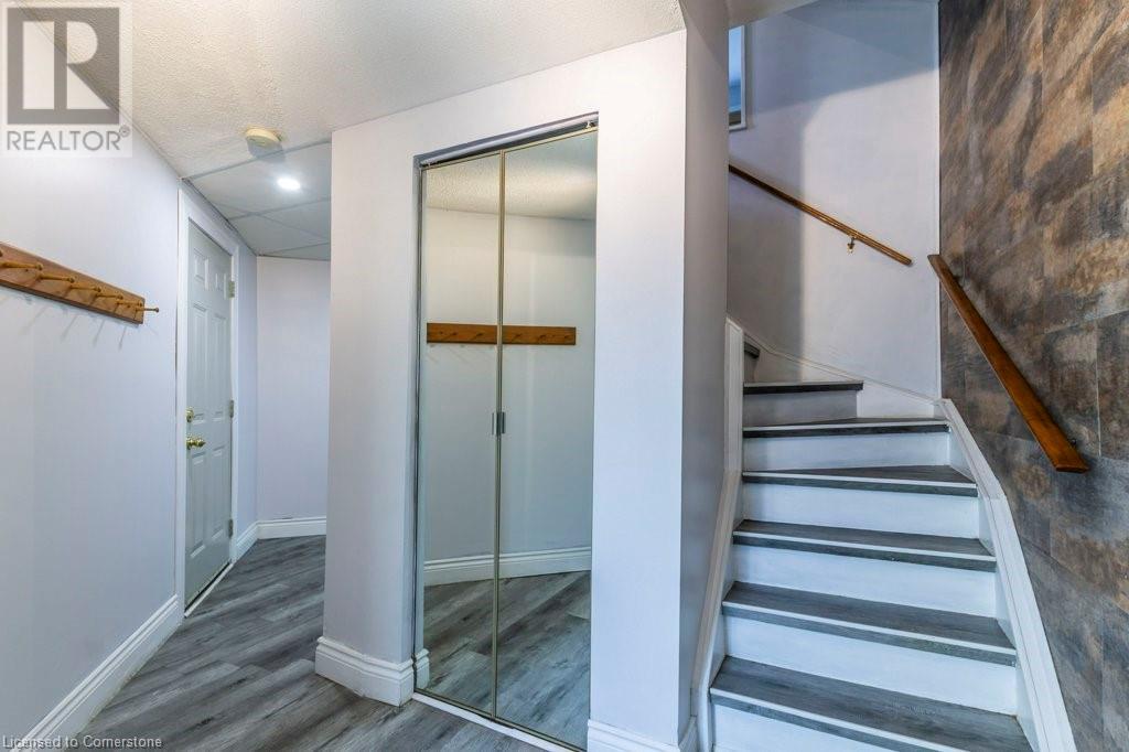 60 Elmsdale Drive Unit# 63, Kitchener, Ontario  N2E 2G4 - Photo 3 - 40716300