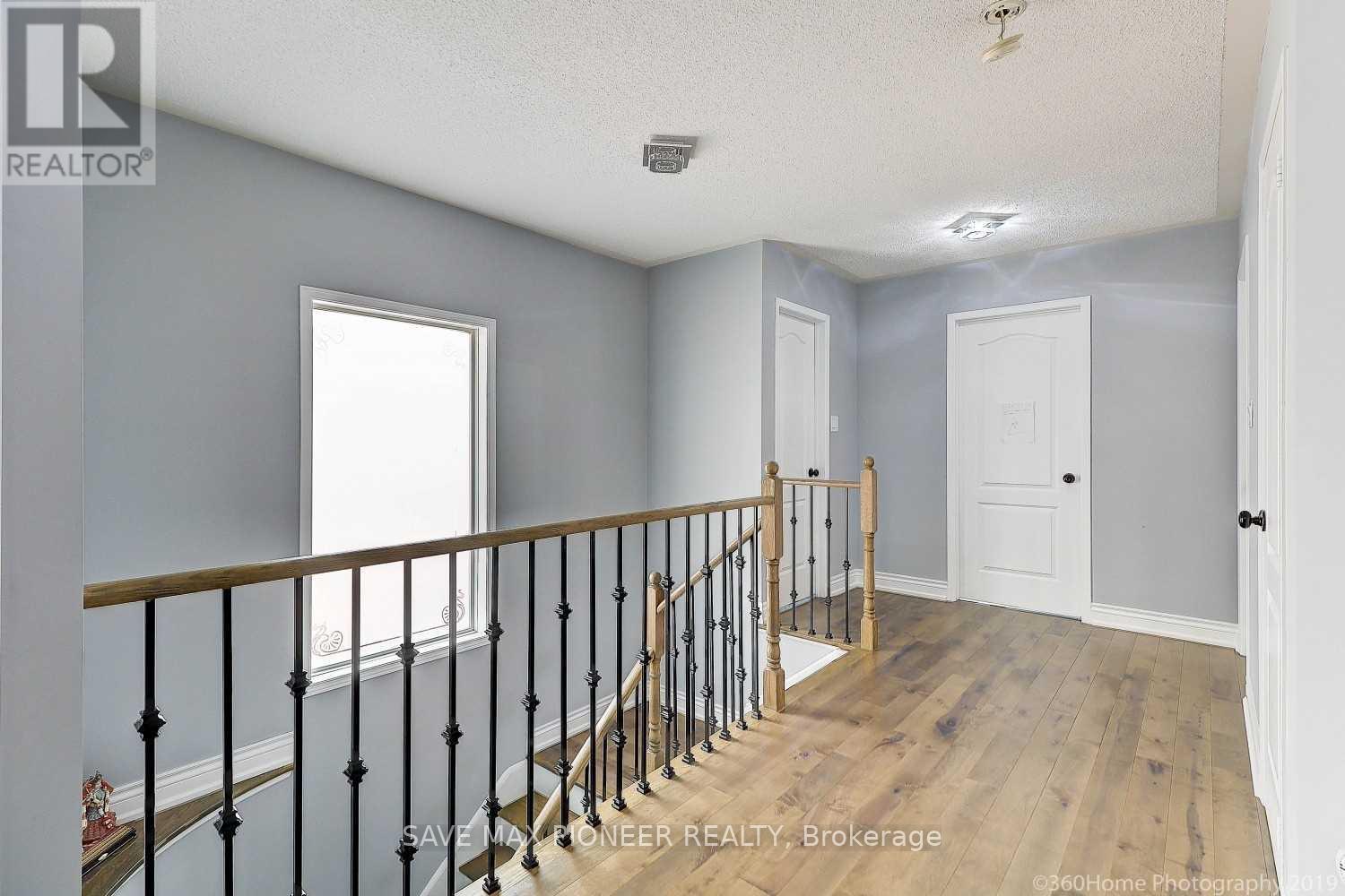 84 Antique Drive, Richmond Hill, Ontario  L4E 4G3 - Photo 12 - N12143960
