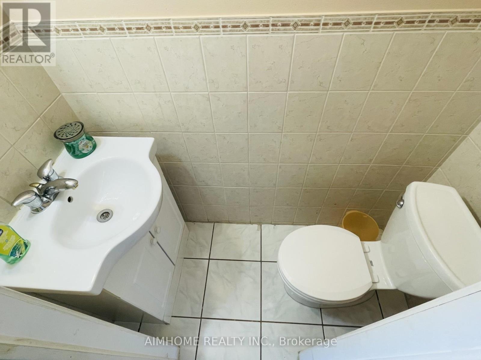 41 Pettigrew Court, Markham, Ontario  L3S 1K4 - Photo 12 - N12144007