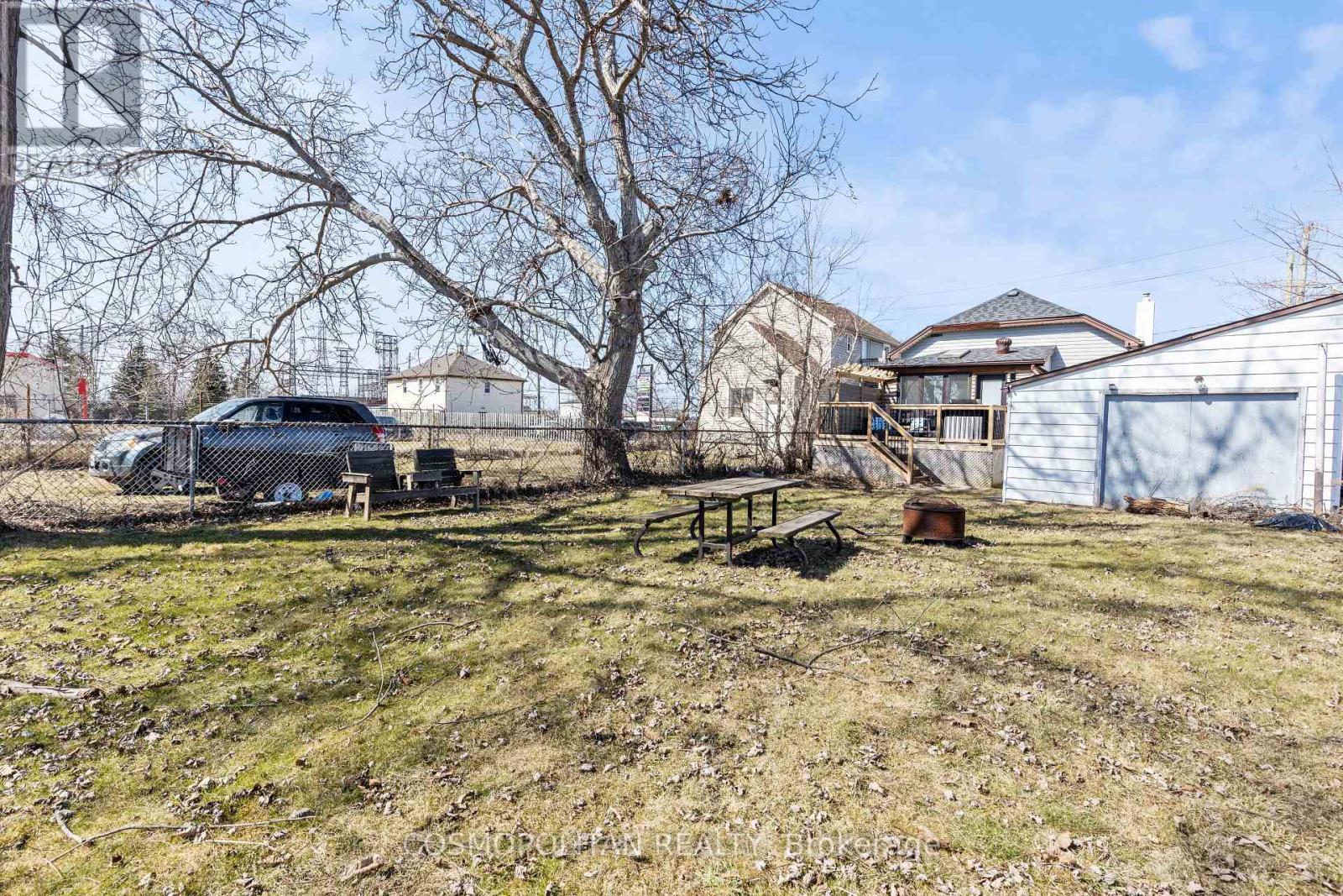 6 Manchester Avenue, St. Catharines (Haig), Ontario  L2R 1N8 - Photo 26 - X12144185
