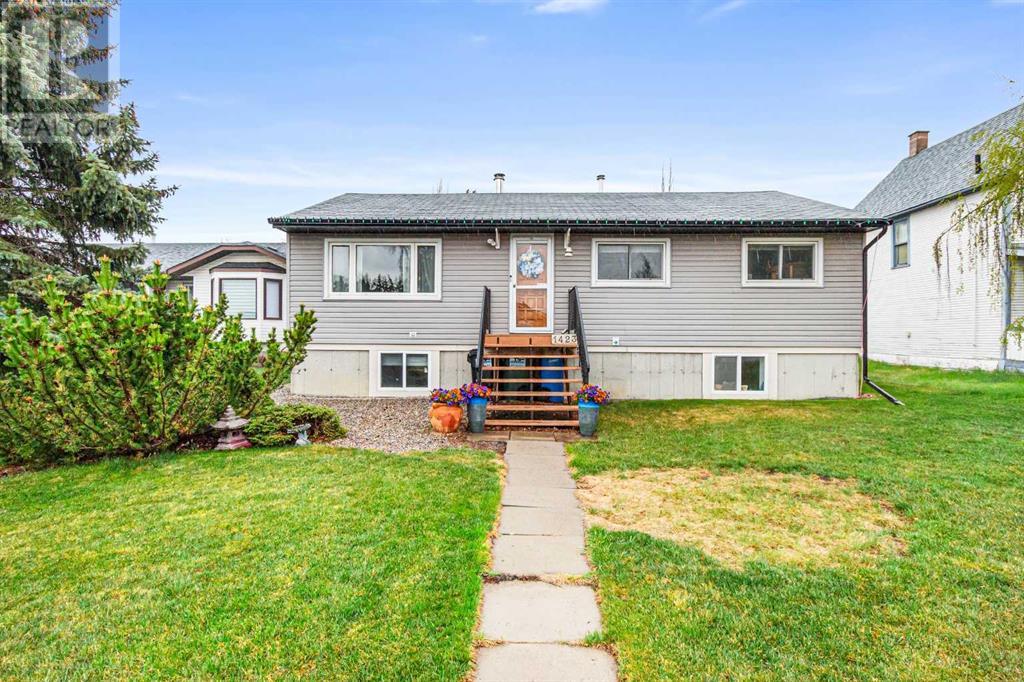 1423 23 Avenue, Didsbury, Alberta  T0M 0W0 - Photo 1 - A2219399