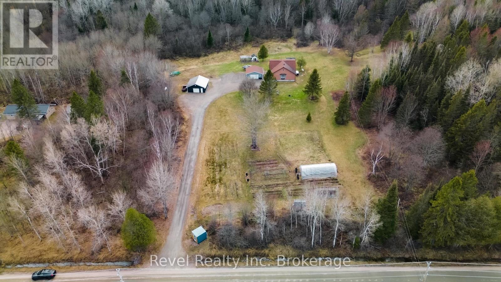 799 Maple Hill Road, Powassan, Ontario  P0H 1Z0 - Photo 2 - X12144208