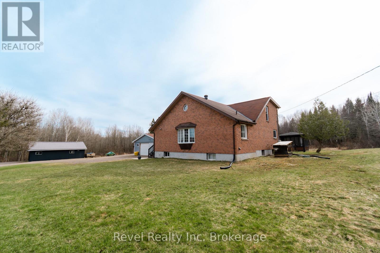 799 Maple Hill Road, Powassan, Ontario  P0H 1Z0 - Photo 37 - X12144208