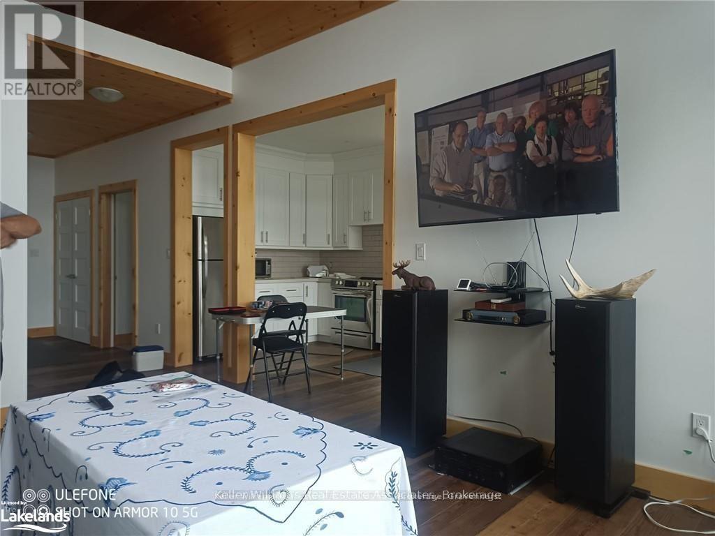 3118 Grange Avenue, Severn, Ontario  P0E 1N0 - Photo 14 - S12144060