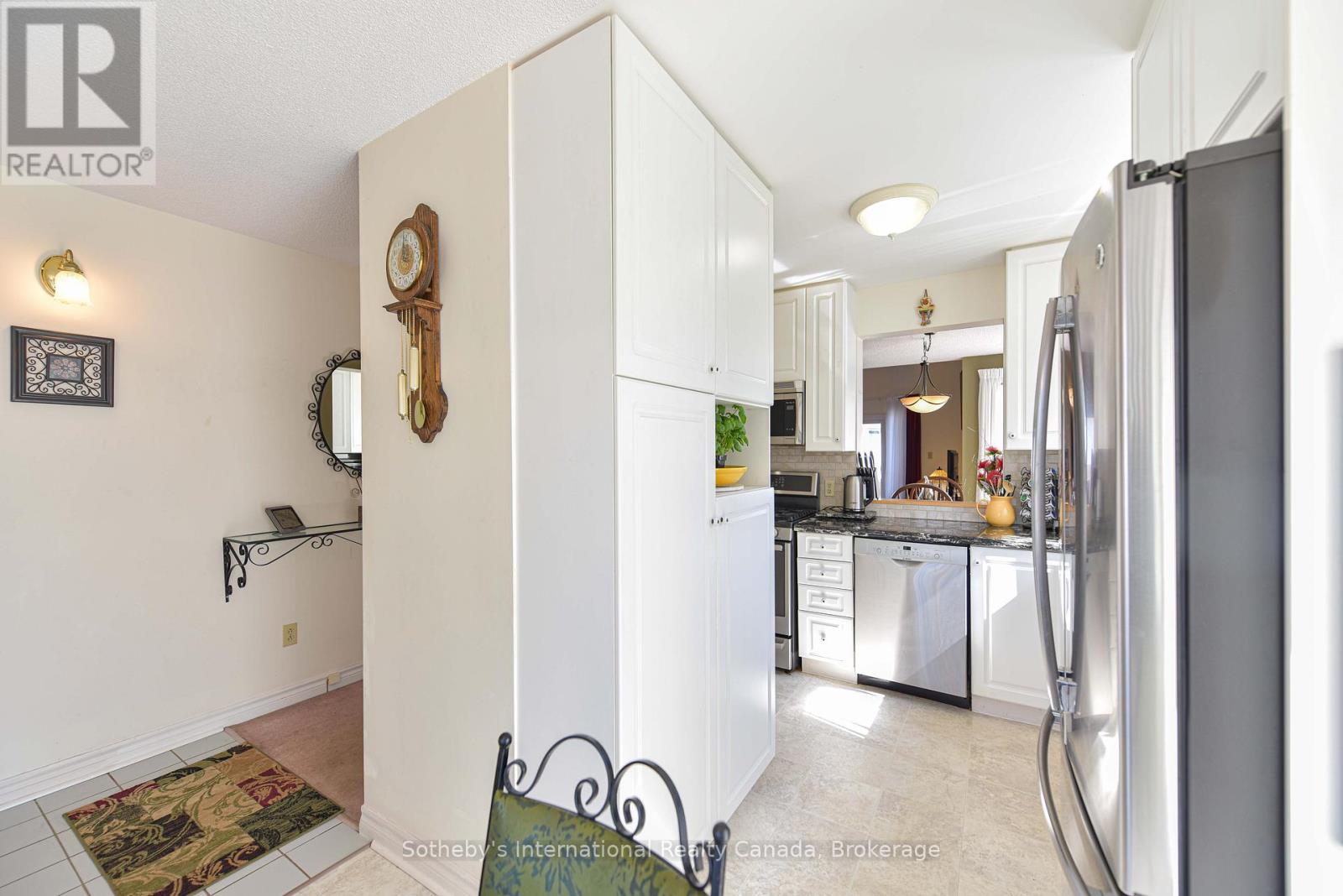 104 - 10 Museum Drive, Orillia, Ontario  L3V 7T9 - Photo 6 - S12144069