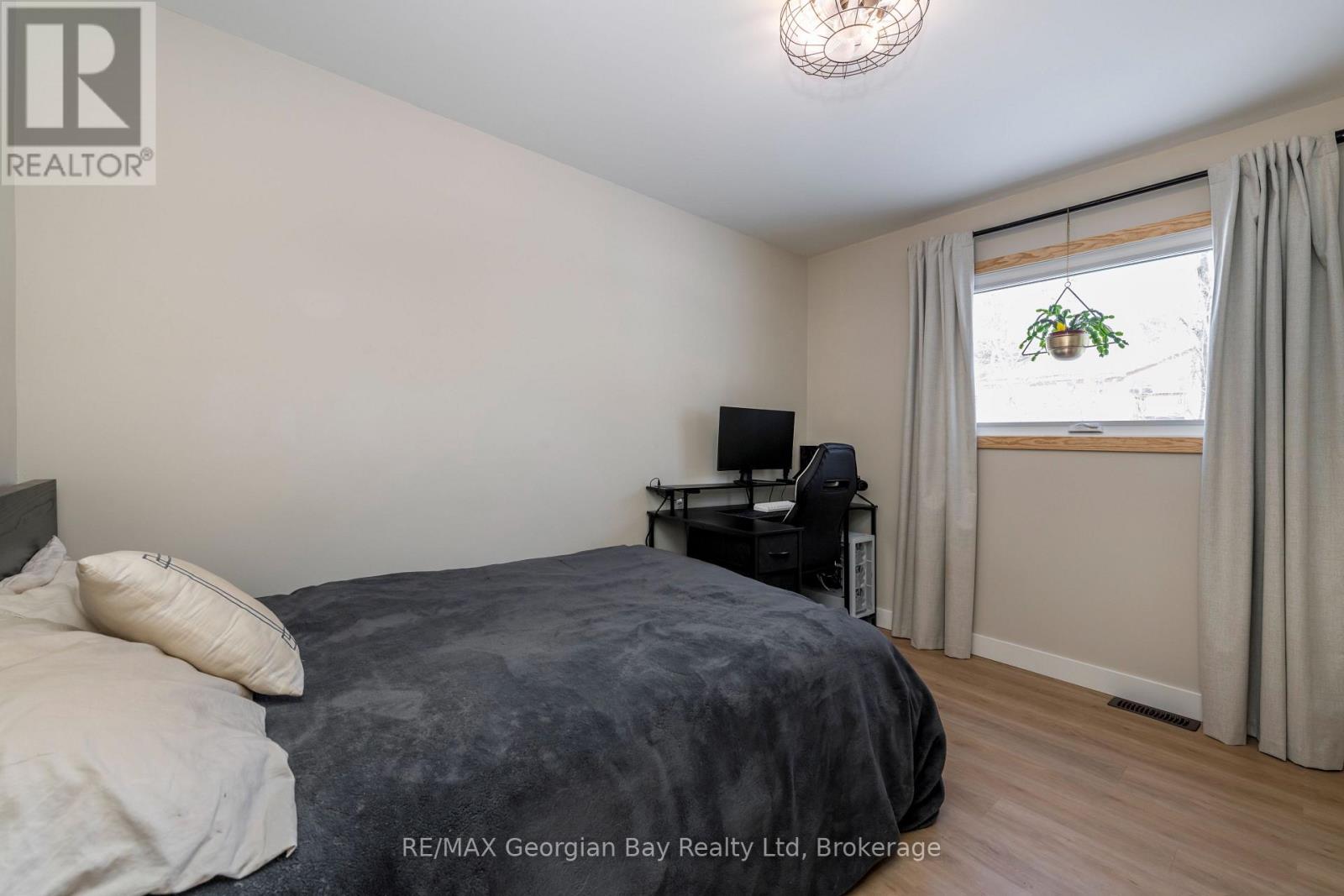 1169 Tiny Beaches Road N, Tiny, Ontario  L9M 1R3 - Photo 19 - S12144070