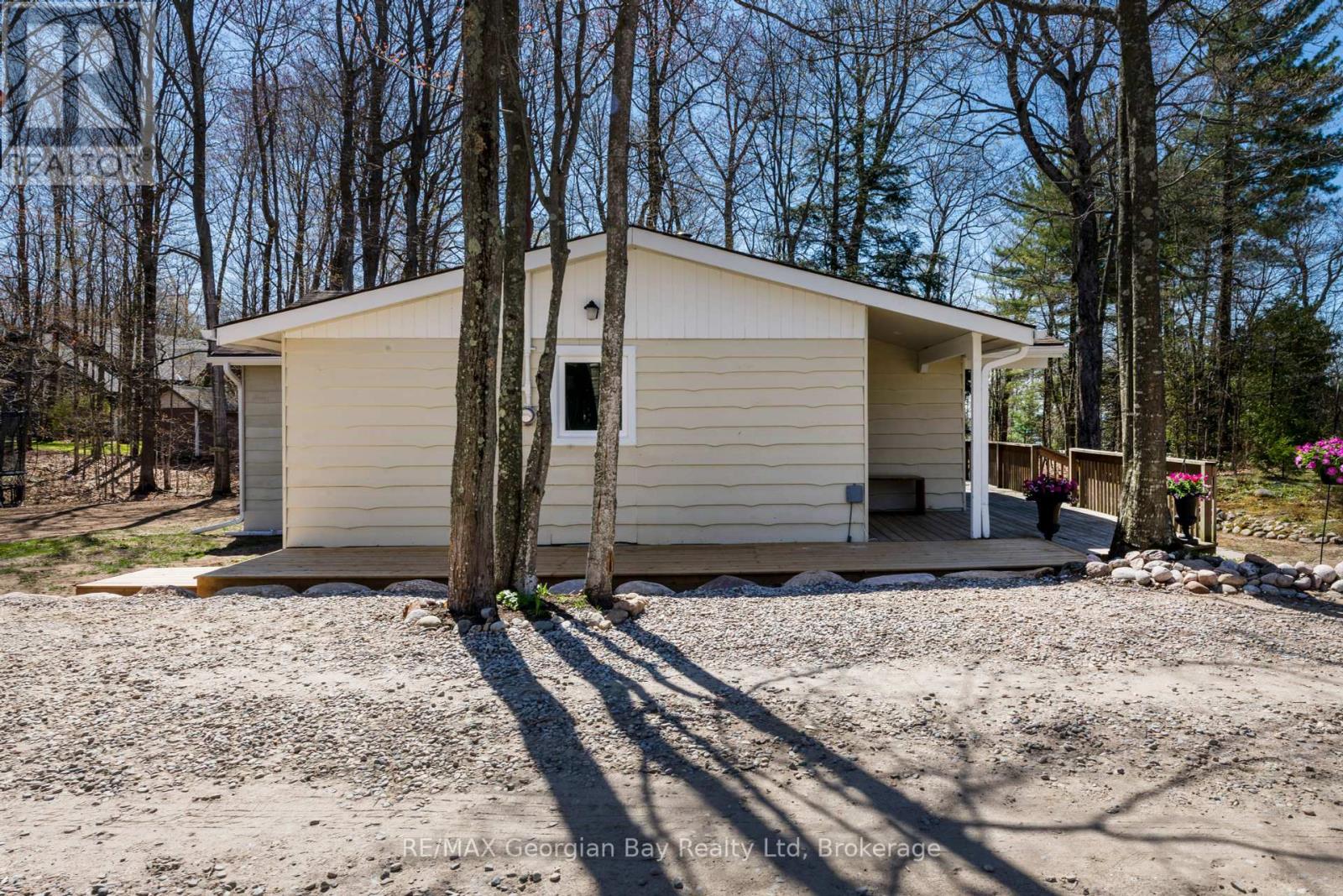 1169 Tiny Beaches Road N, Tiny, Ontario  L9M 1R3 - Photo 23 - S12144070