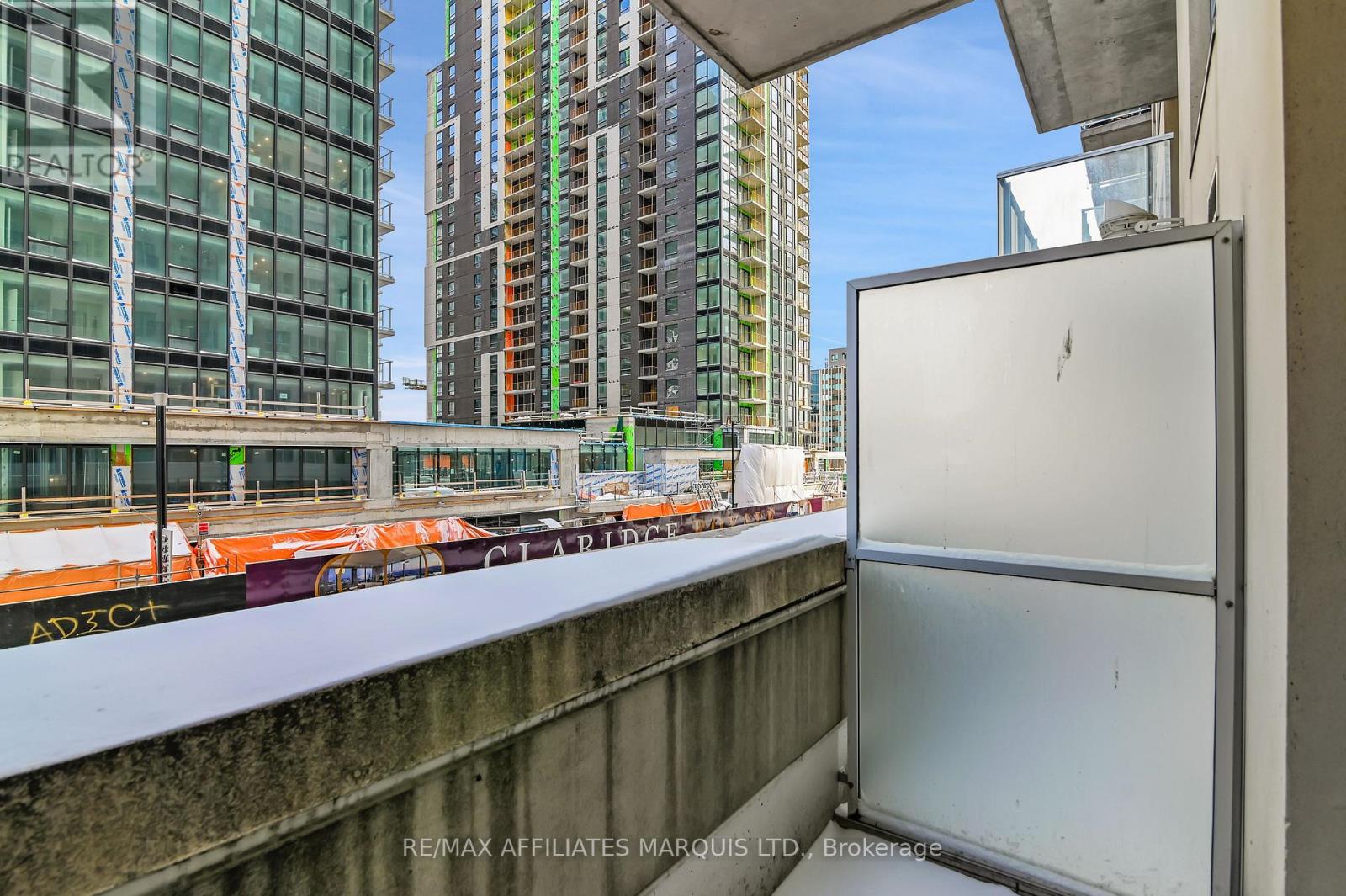 301 - 242 Rideau Street, Ottawa, Ontario  K1N 0B7 - Photo 20 - X12144054