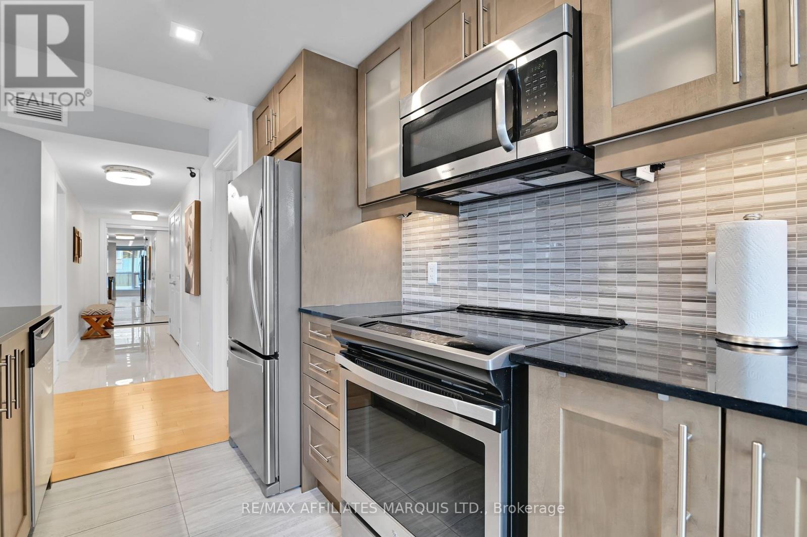 301 - 242 Rideau Street, Ottawa, Ontario  K1N 0B7 - Photo 21 - X12144054