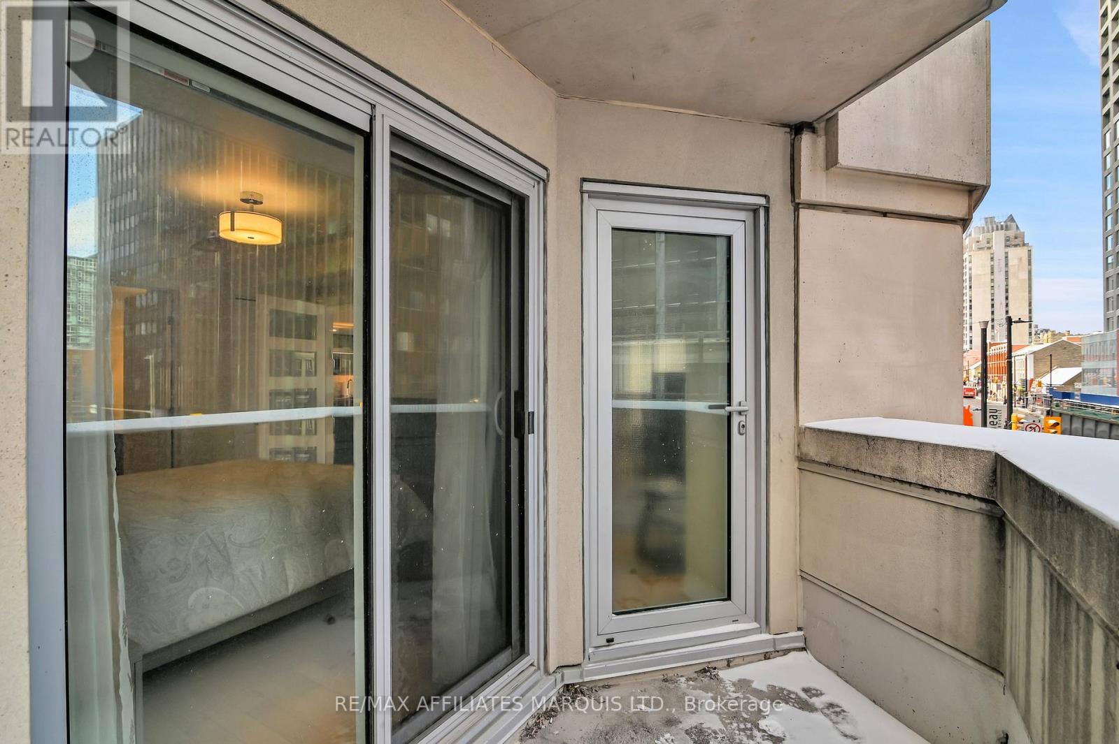 301 - 242 Rideau Street, Ottawa, Ontario  K1N 0B7 - Photo 24 - X12144054