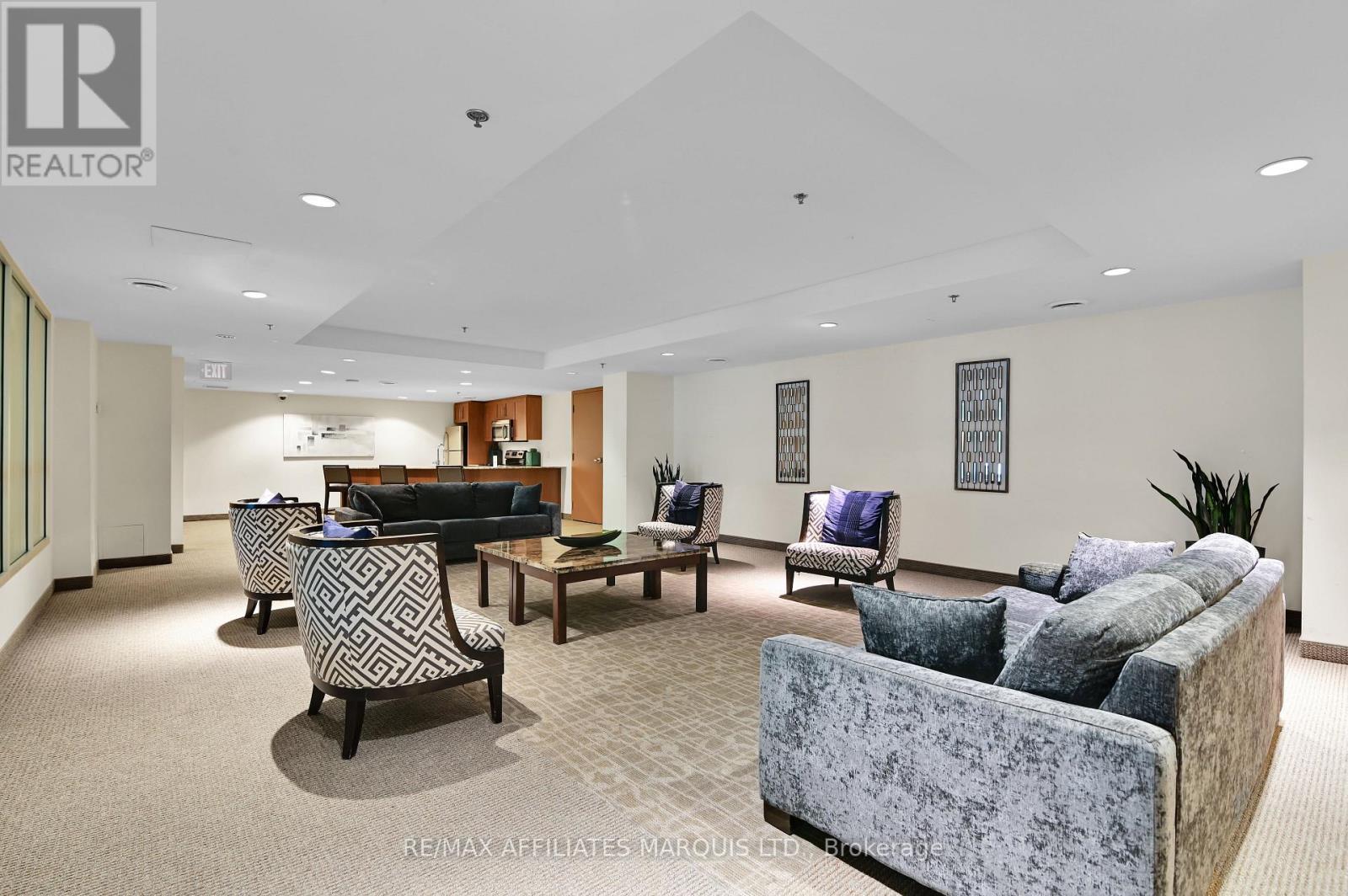 301 - 242 Rideau Street, Ottawa, Ontario  K1N 0B7 - Photo 27 - X12144054