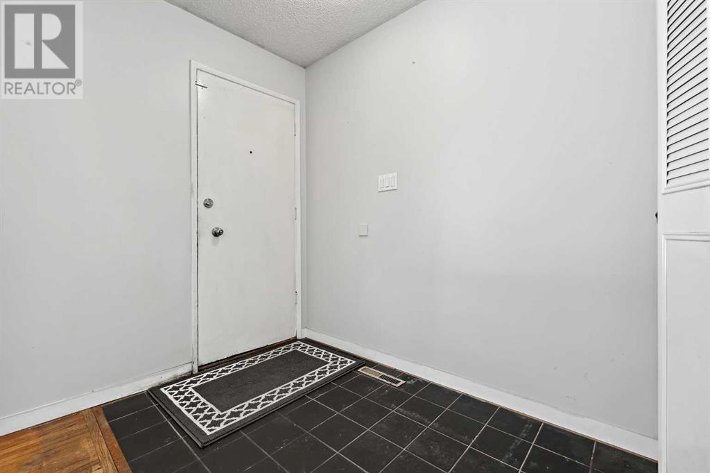 Property at 111 Allandale Close SE image 4