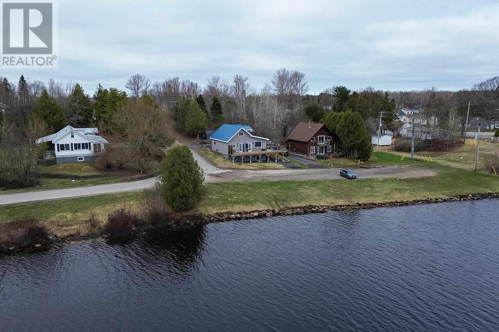 57 West St, Blind River, Ontario  P0R 1B0 - Photo 10 - SM250619