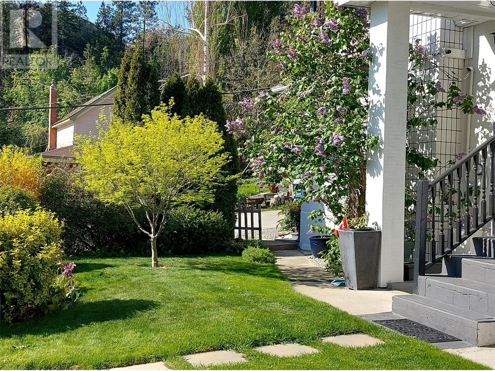 Property at 5706 Butler Street image 5