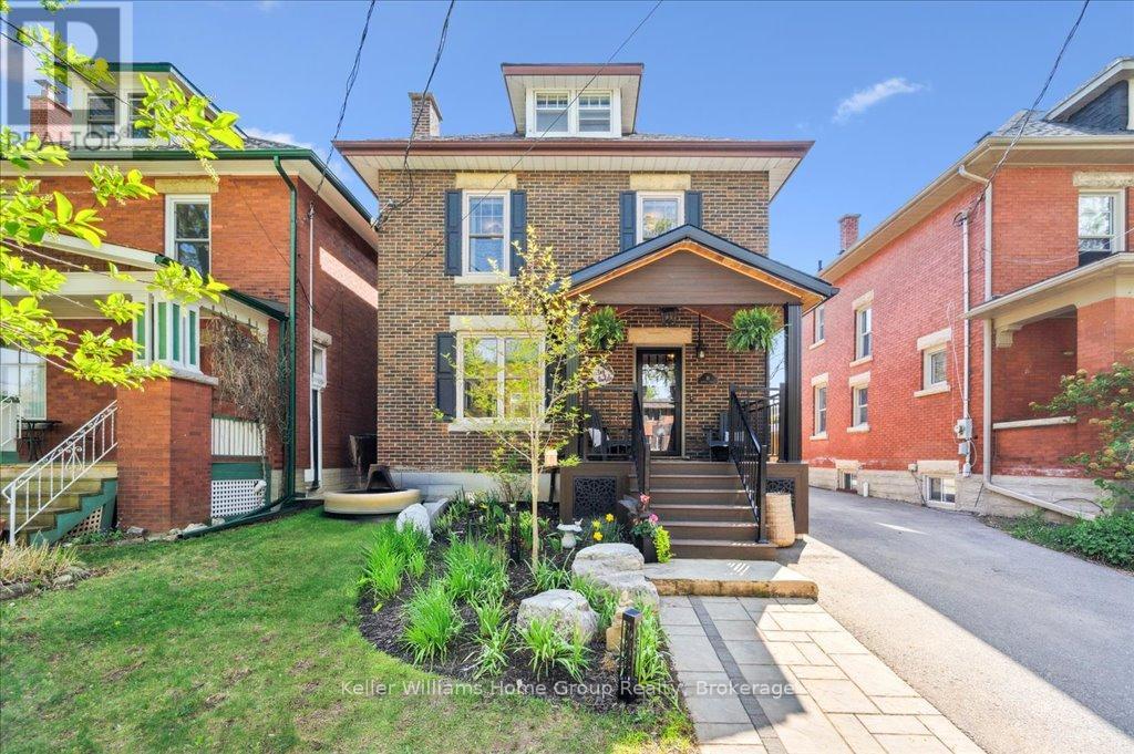 Property at 18 CENTRAL STREET image 2
