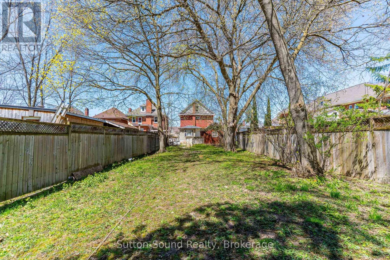 353 6th Street E, Owen Sound, Ontario  N4K 1G1 - Photo 20 - X12144171