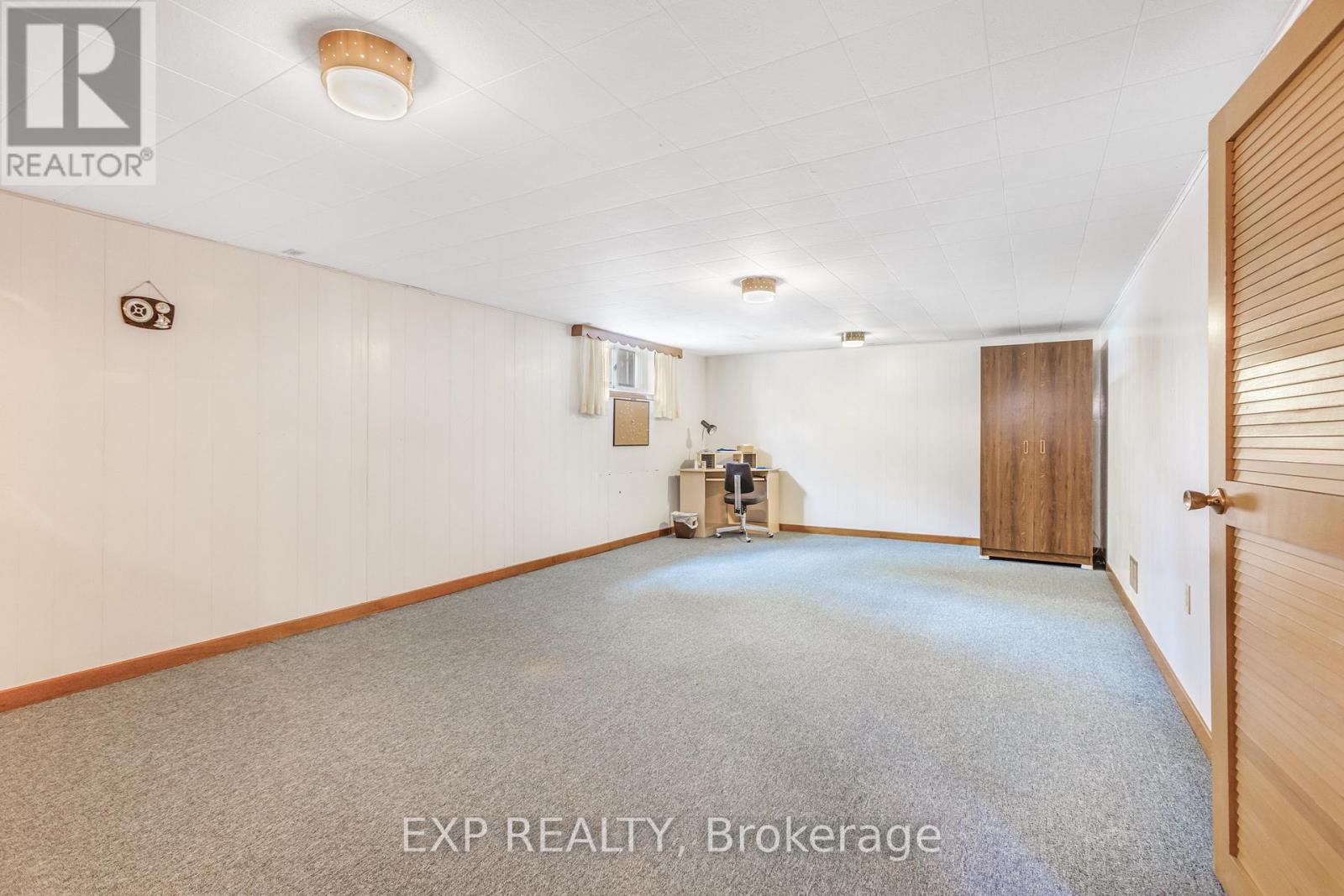 43 Theodore Drive, Mississauga, Ontario  L5M 1E5 - Photo 21 - W12143965