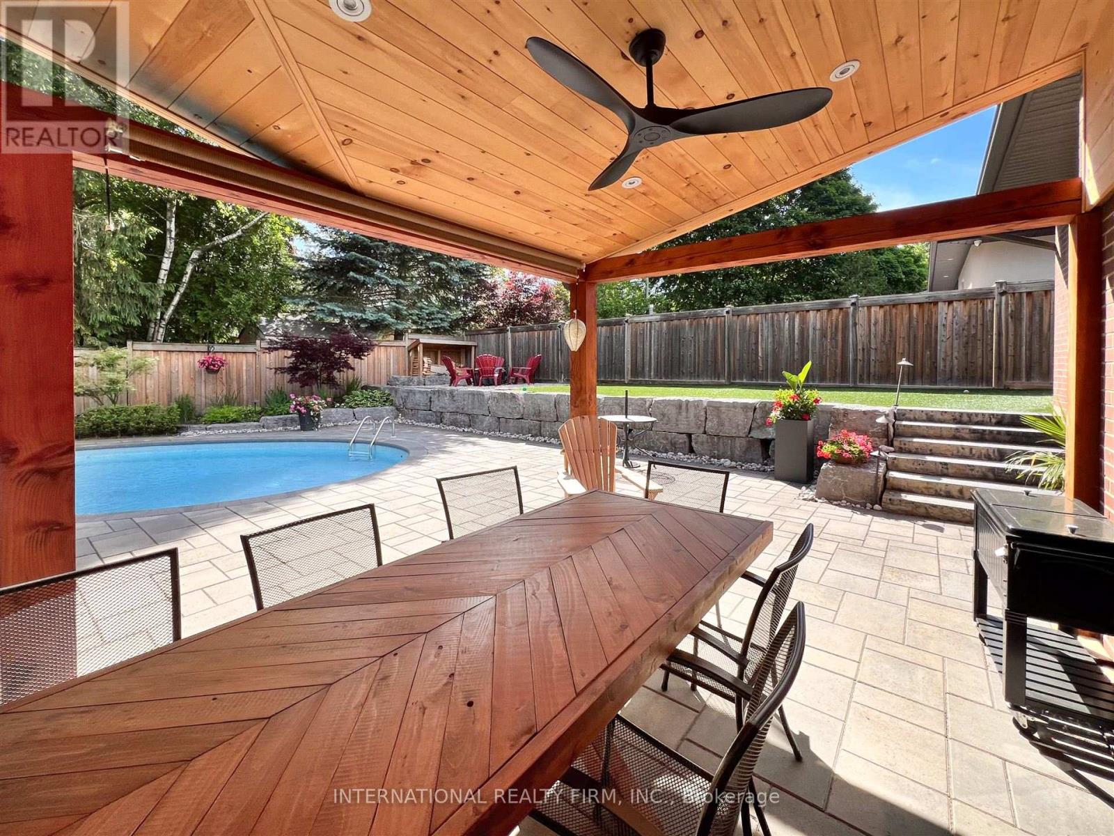 3234 Flynn Crescent, Mississauga, Ontario  L5C 2M3 - Photo 3 - W12143968